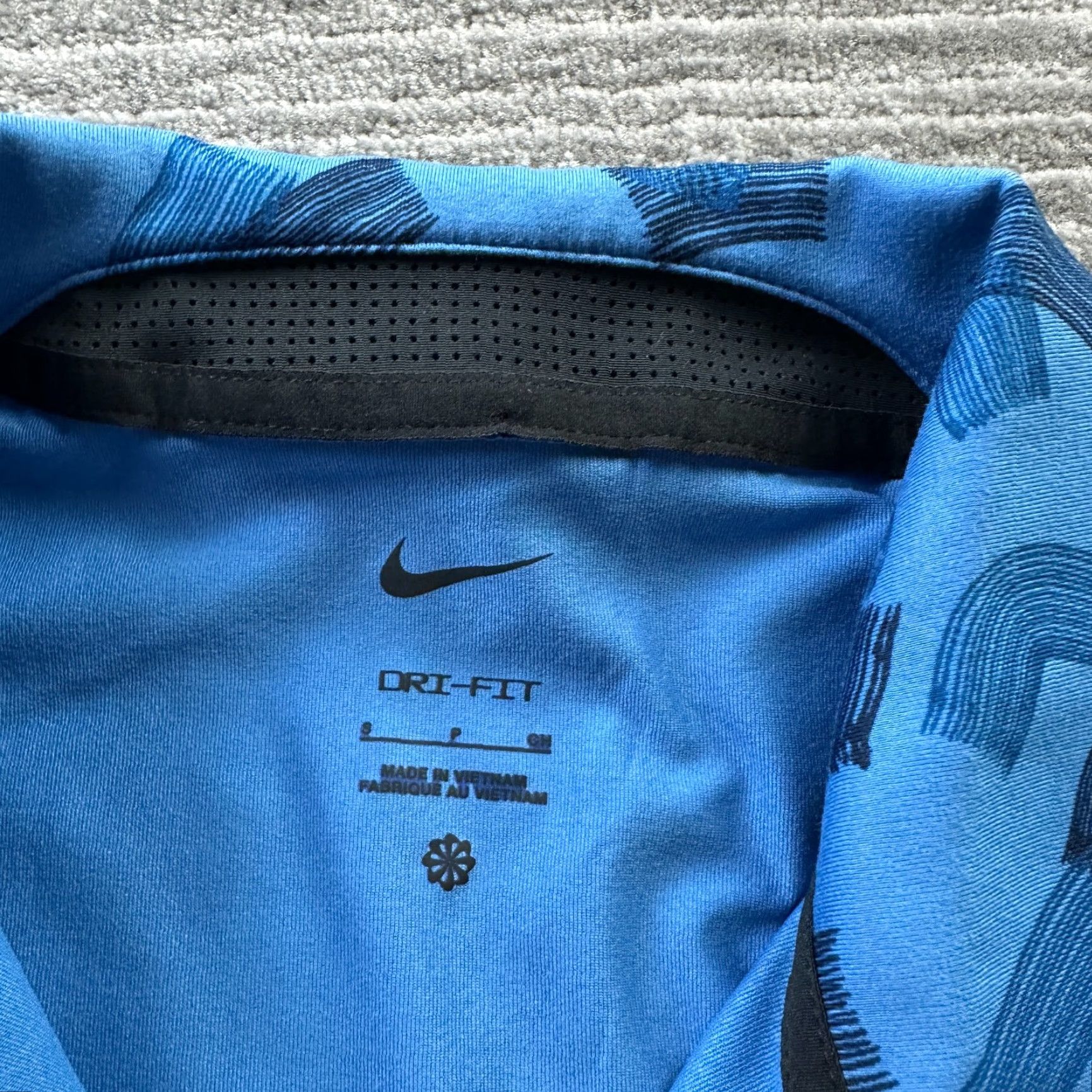 Nike VINTAGE Nike Disney Polo Shirt Mens S Blue Orange Mickey Logo Size US S / EU 44-46 / 1 - 6 Thumbnail