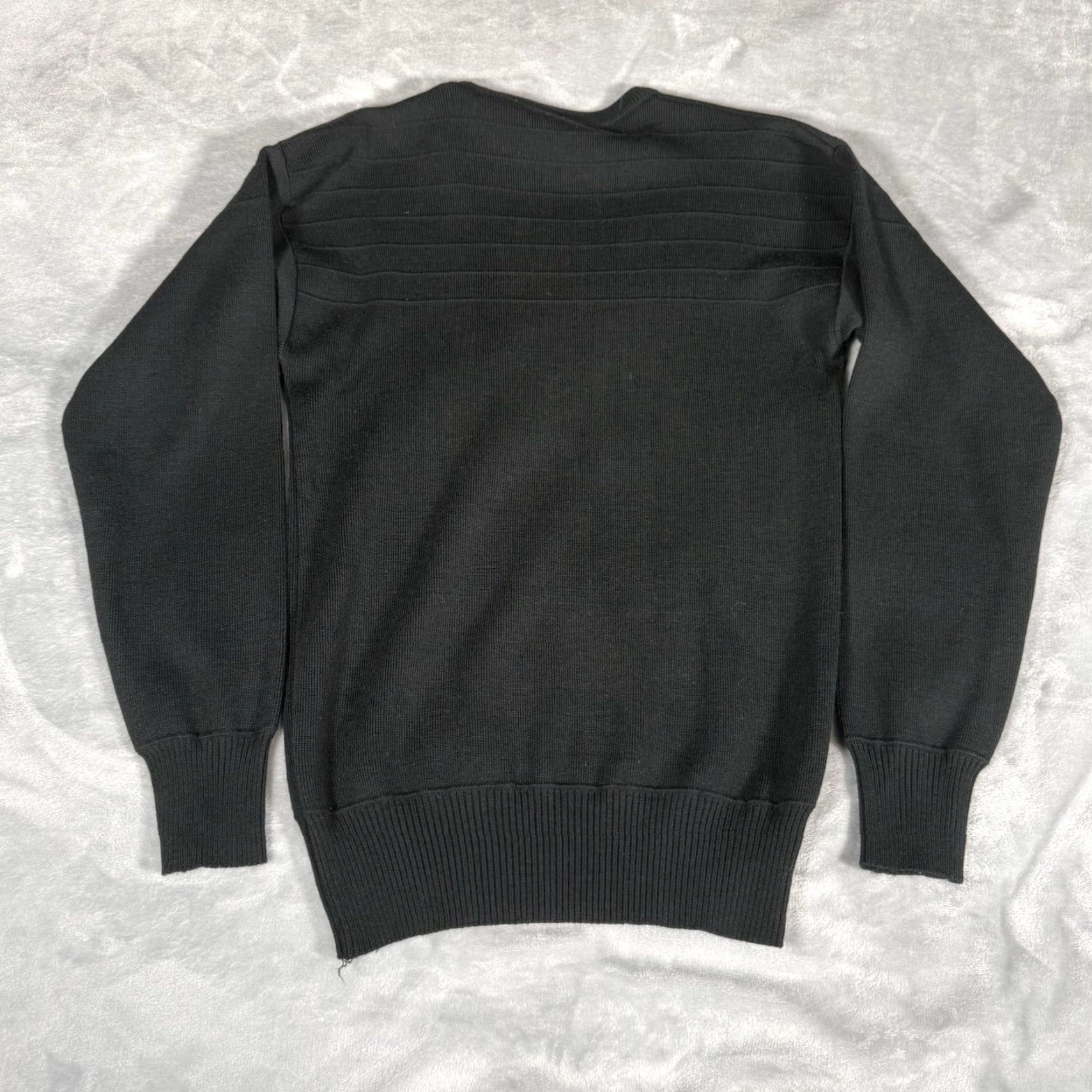 Vintage VINTAGE Hermans Sweater Mens M (Fits S) Slim Fit Wool Acrylic Black Crew Neck Long Sleeve 90s Pullover Size US S / EU 44-46 / 1 - 3 Thumbnail