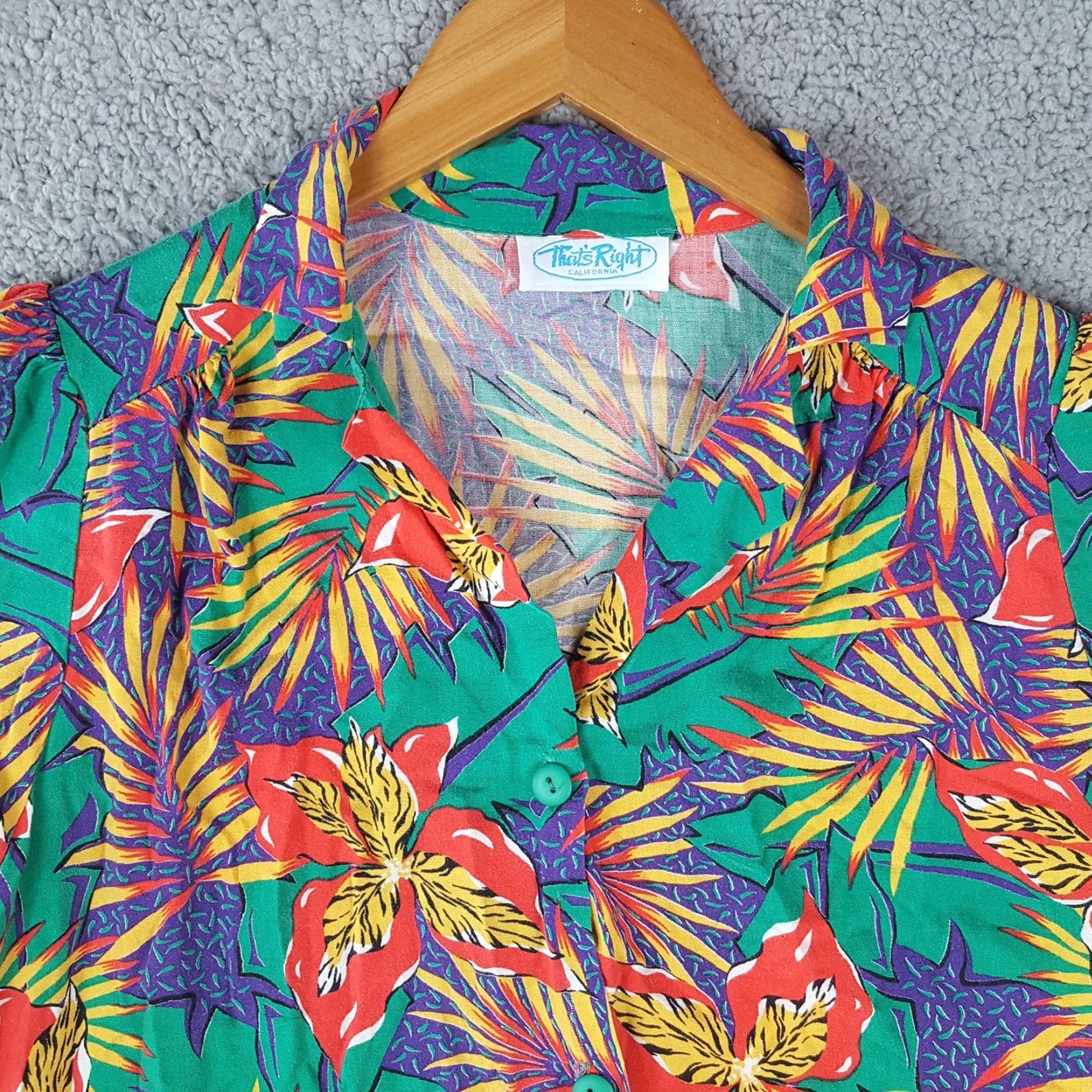 Vintage Vintage Women's Hawaiian Rayon Floral Button-Up Shirt Size 10 Tropical Beach Summer 90s Y2K Size L / US 10 / IT 46 - 2 Thumbnail