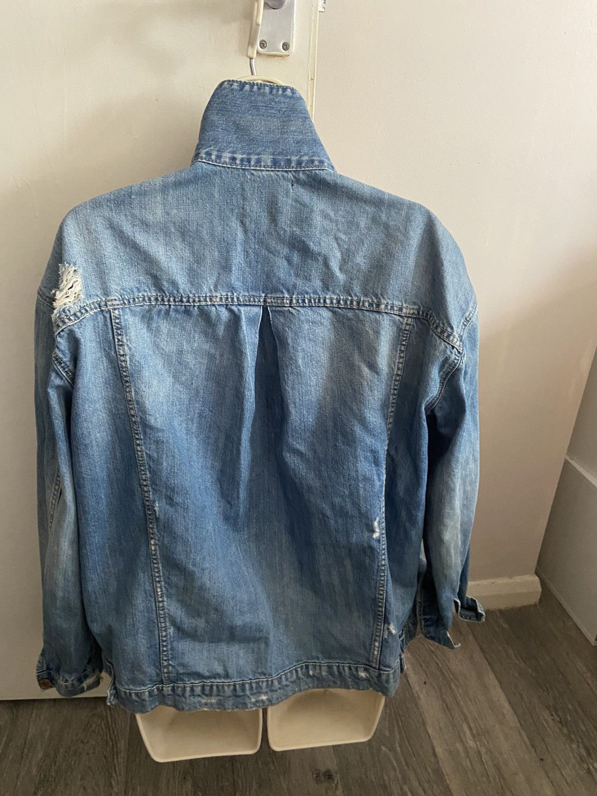 Other ZARA TRAFALUC SOLD OUT DISTRESSED DENIM JACKET SIZE S Size S / US 4 / IT 40 - 2 Thumbnail