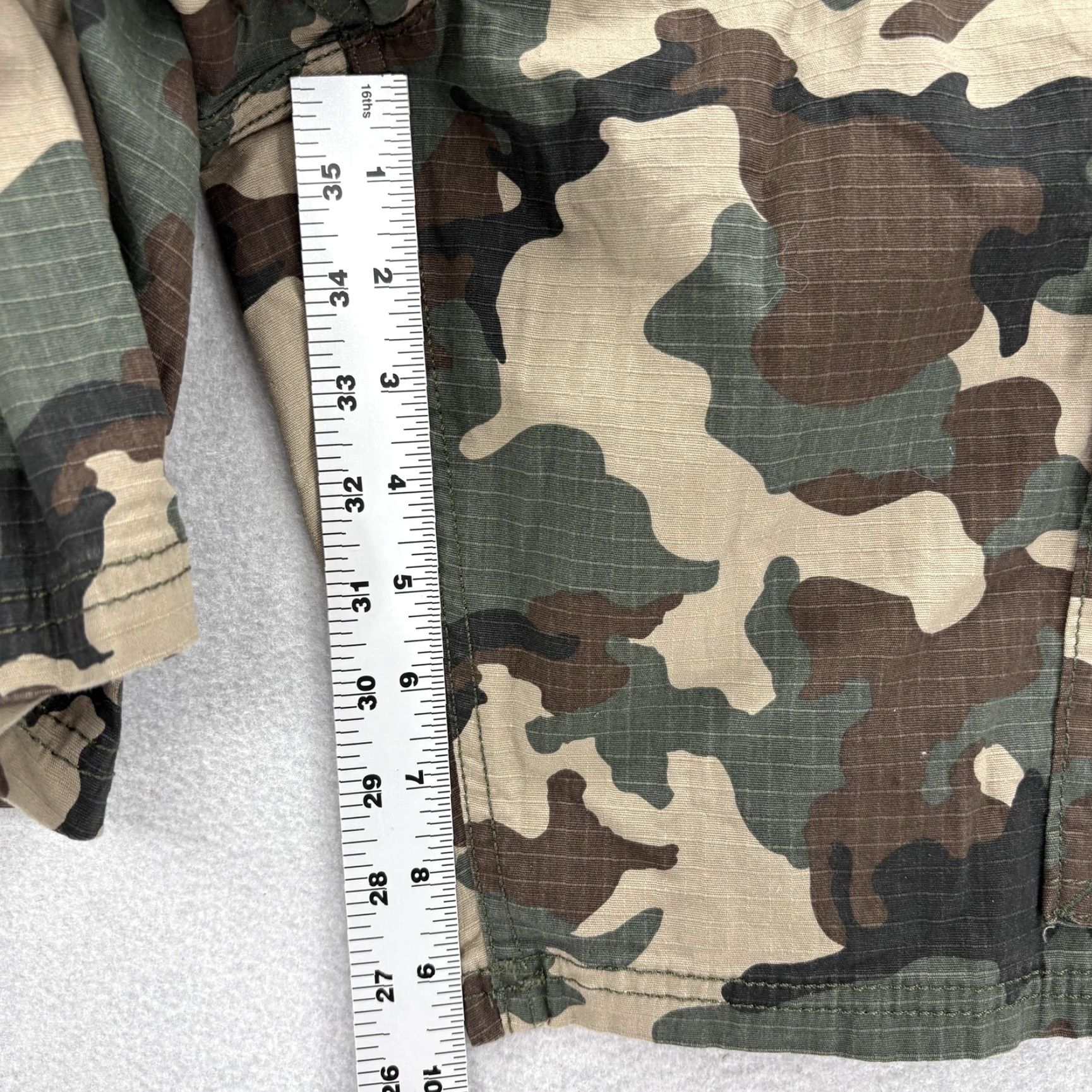 Vintage Sonoma Cargo Shorts Mens 30 Green Camo Stretch 10" Workwear NWT Ripstop Size US 30 / EU 46 - 7 Thumbnail