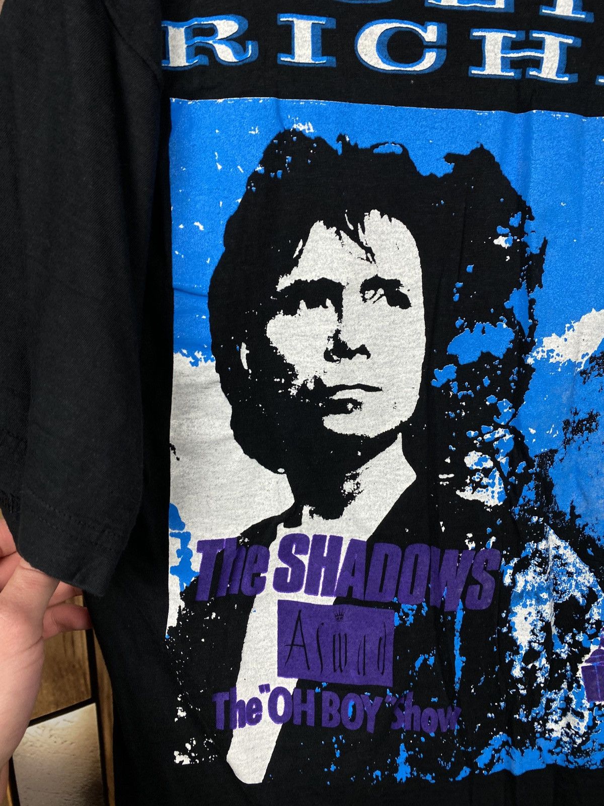 Band Tees 🎸Vintage 1989 T-Shirt Cliff Richard The Shadows Rock Band🎸 Size US L / EU 52-54 / 3 - 14 Thumbnail