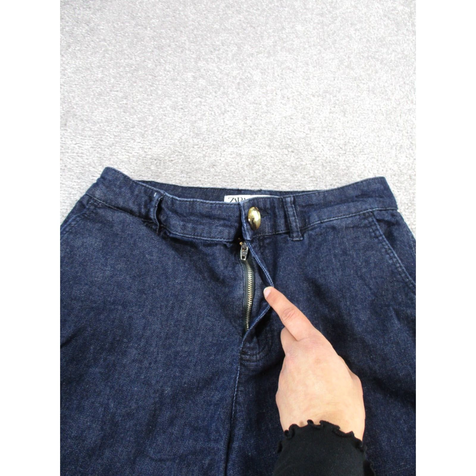 Zara VINTAGE Zara Womens Jeans Size 2 Dark Wash Tapered Cropped Ankle Zipper Denim Size 26" / US 2 / IT 38 - 3 Thumbnail