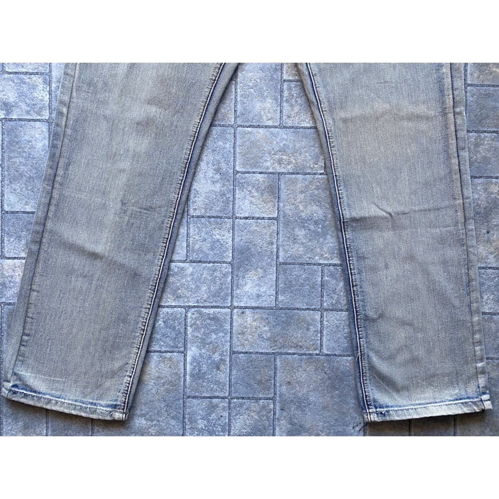 Giorgio Armani Giorgio Armani Jeans Men Embroidered Logo Leather Accents Size 36 Regular See Photos See Photos Pockets Size US 36 / EU 52 - 4 Thumbnail
