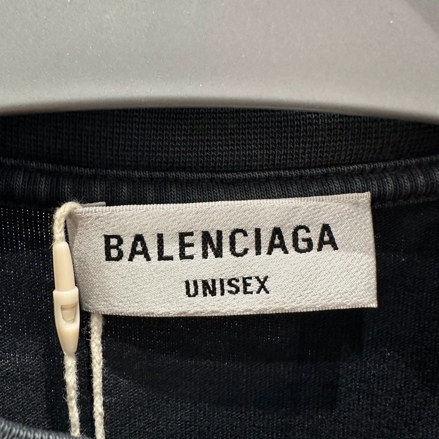 Balenciaga Balenciaga Logo Letter Distressed Short Sleeve Tee XS Cotton Size XS / US 0-2 / IT 36-38 - 3 Thumbnail