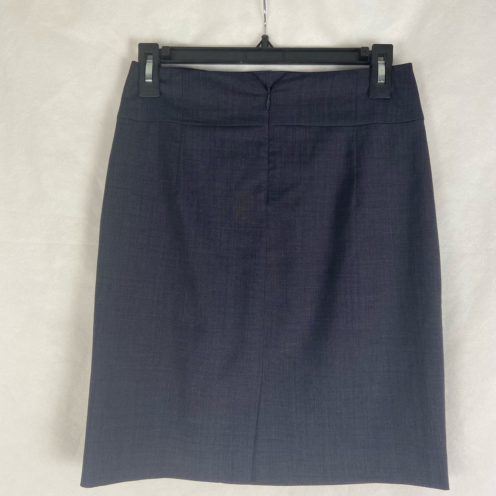 Banana Republic Banana Republic Women's Petite Pencil Skirt Size 0P Black Size 25" / US 0 / IT 36 - 3 Thumbnail