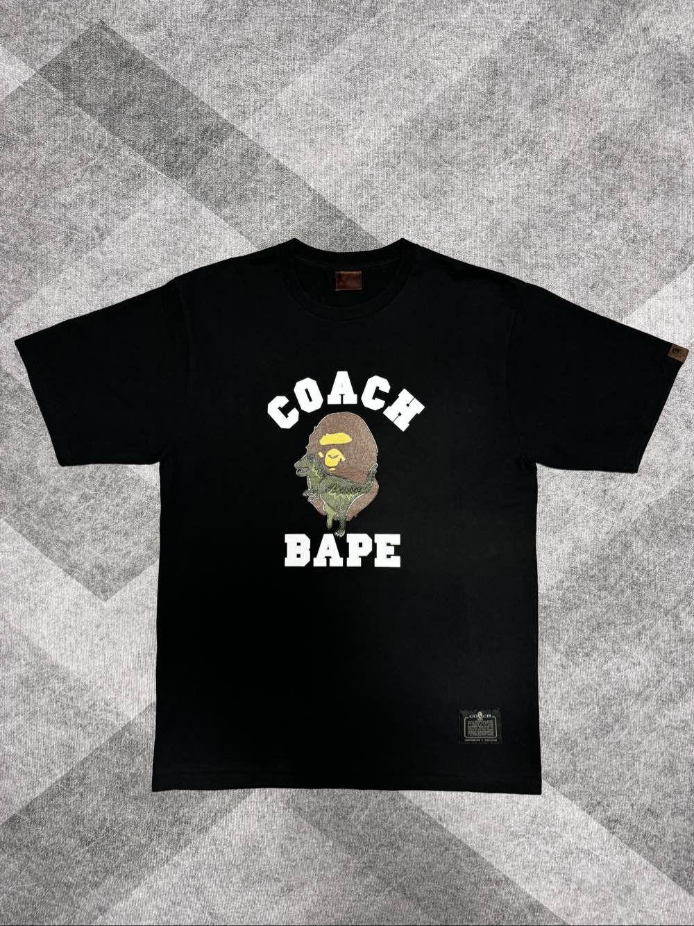 Bape A BATHING APE x Coach Rexy T-Shirt Size XL Size US XL / EU 56 / 4 - 1 Thumbnail