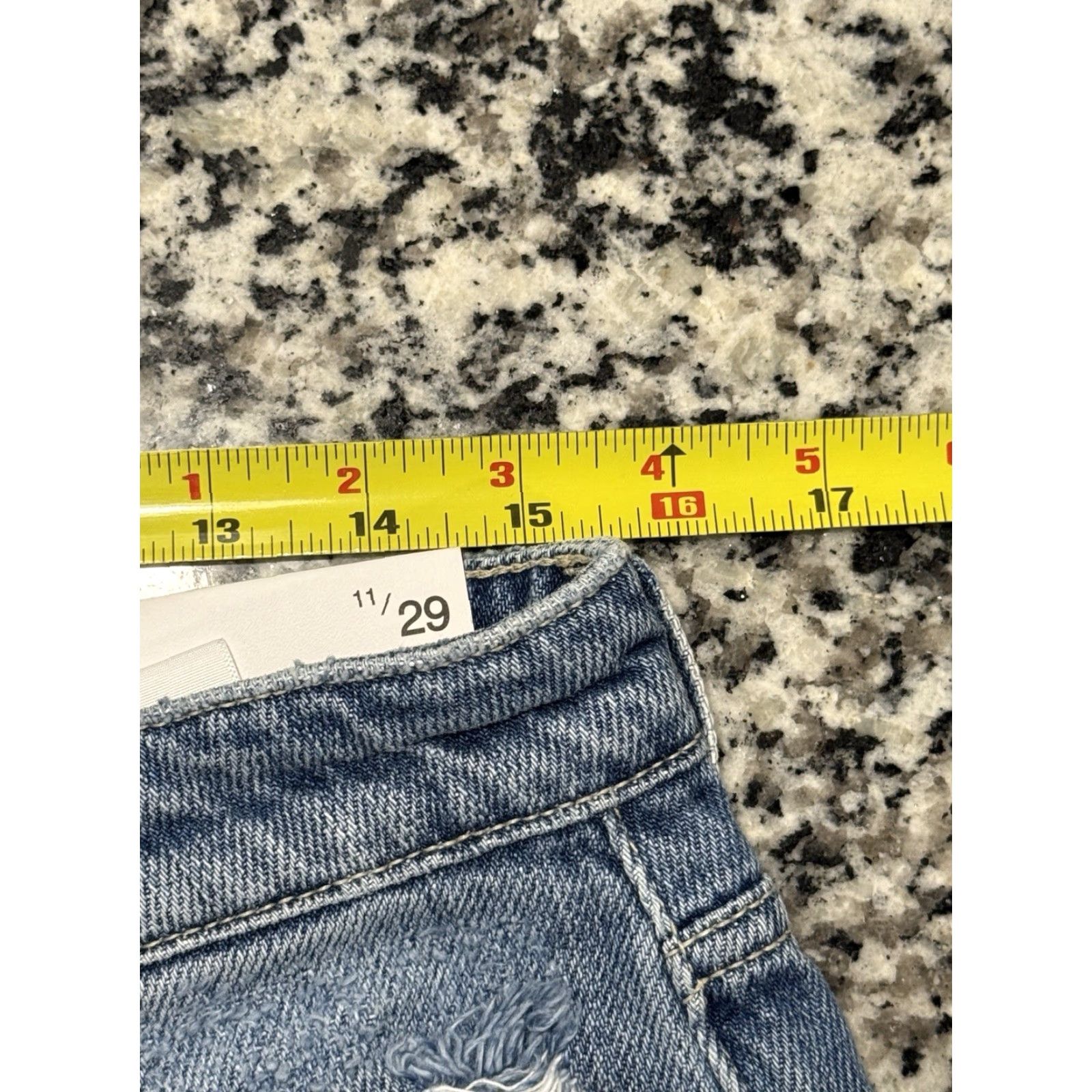 Vintage KanCan Megan 2.0 High Waist Shorts Relaxed Thigh Mom Frayed Sz 11/29 Distressed Size 32" / US 10 / IT 46 - 5 Thumbnail