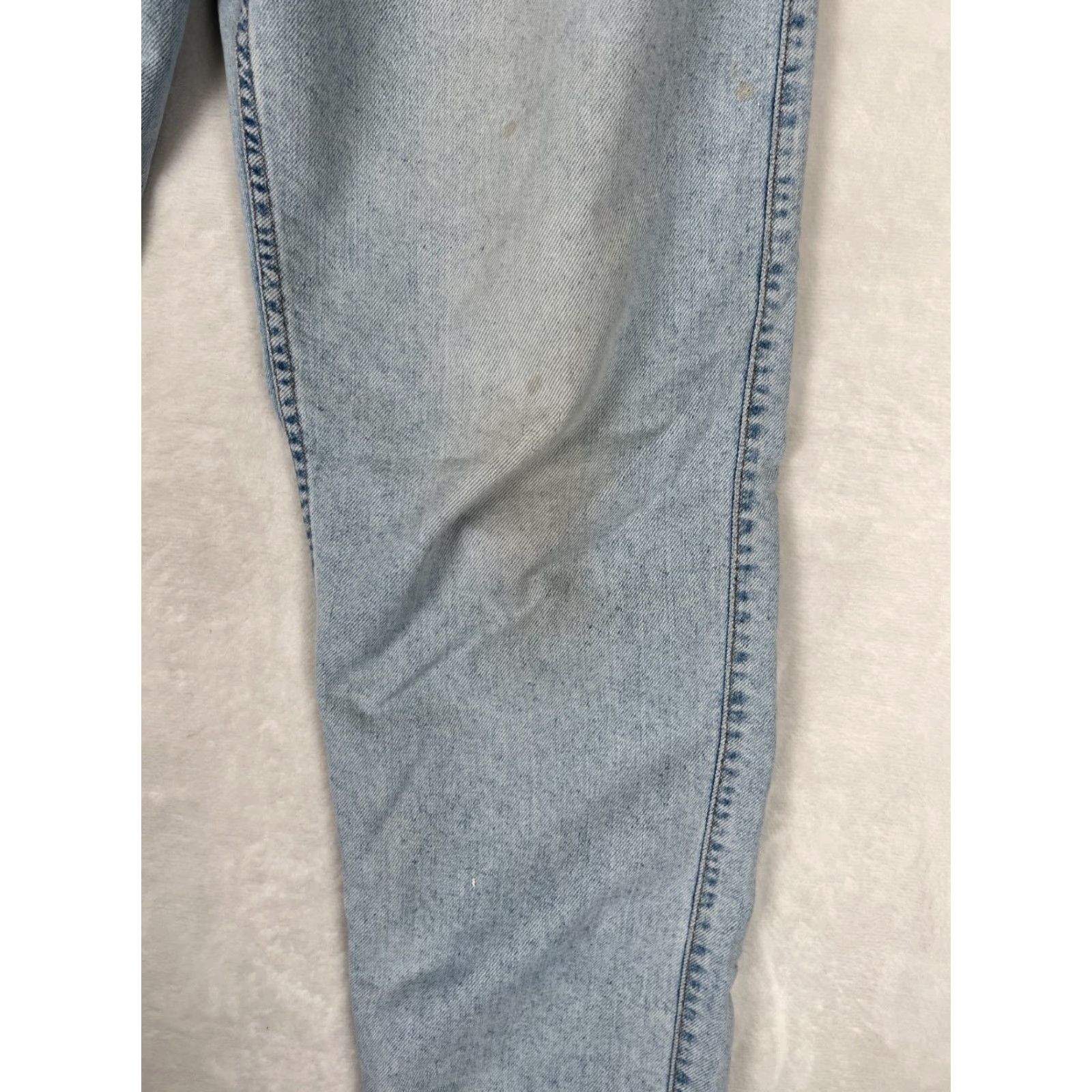 Levi's VINTAGE Levi's 500 Series Jeans Denim Size 34x32 Light Wash Distressed Stains 90s Men Blue Leather? (No, remove nonexistent) Size US 34 / EU 50 - 6 Thumbnail