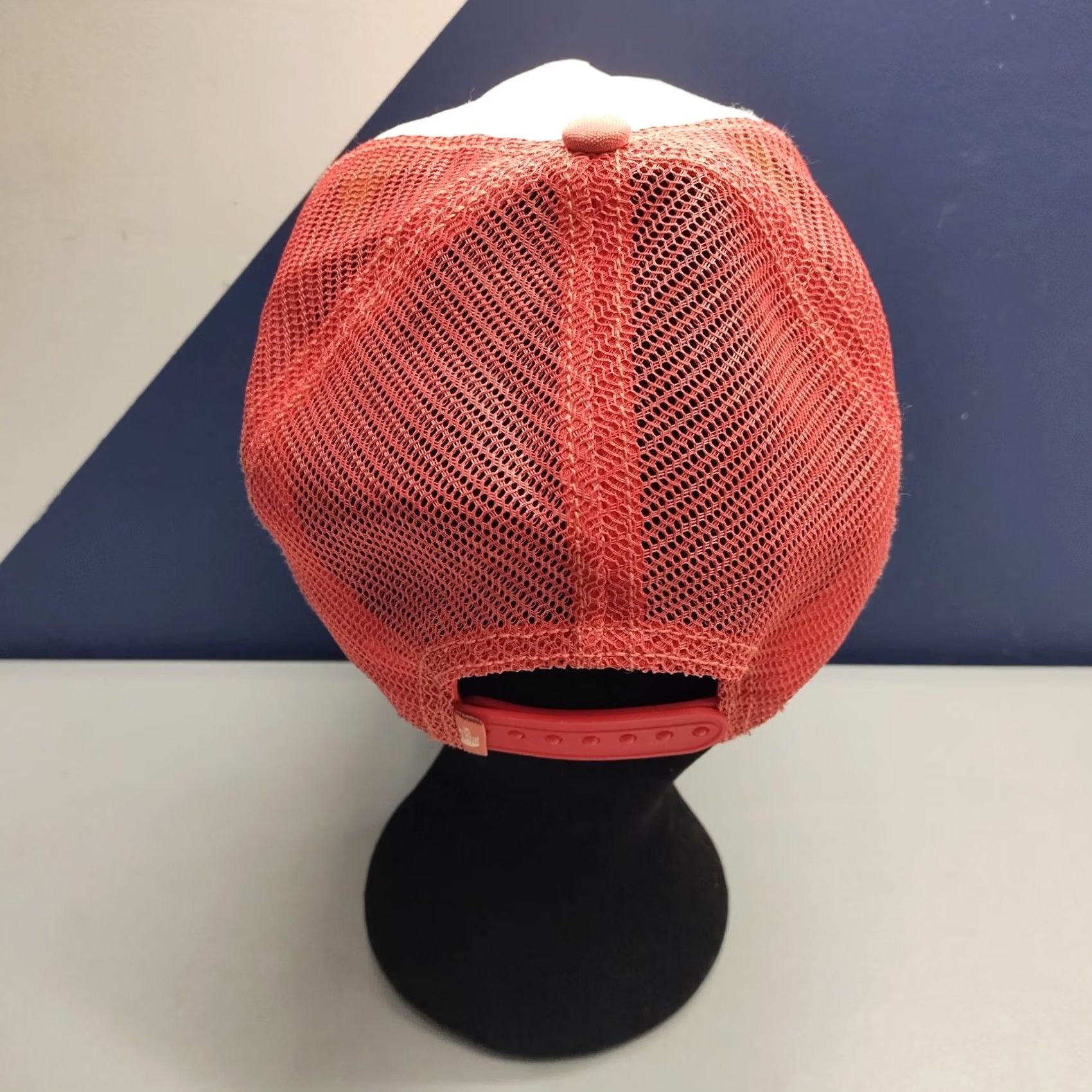 The North Face The North Face Mudder Trucker Hat Womens O/S Pink White Bear Graphic Snapback Size ONE SIZE - 4 Thumbnail