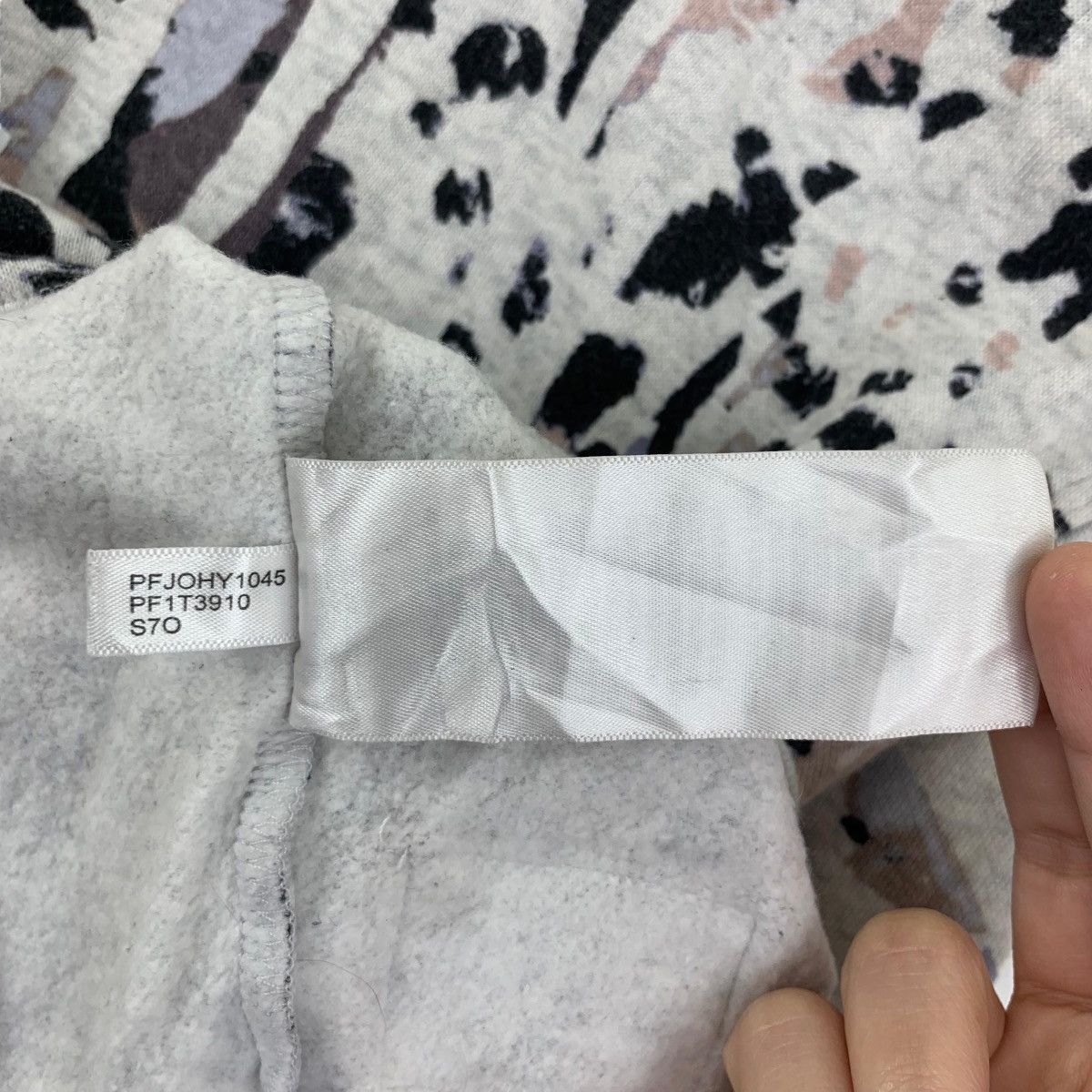Calvin Klein CALVIN KLEIN Performance Overprint Design Grey Crop Top Size S / US 4 / IT 40 - 7 Thumbnail