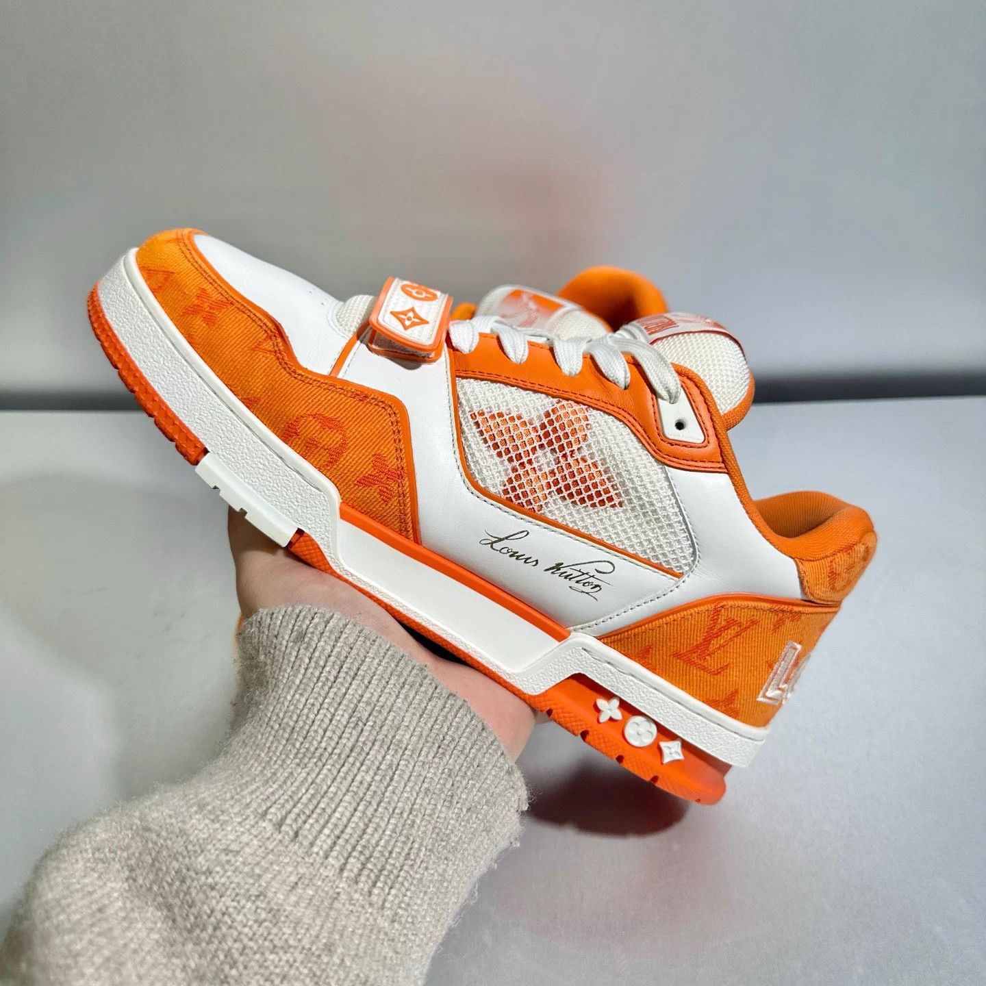 Louis Vuitton LV White/Orange Velcro Trainer 8.5US/42.5EU Excellent Size US 8.5 / EU 41-42 - 9 Thumbnail