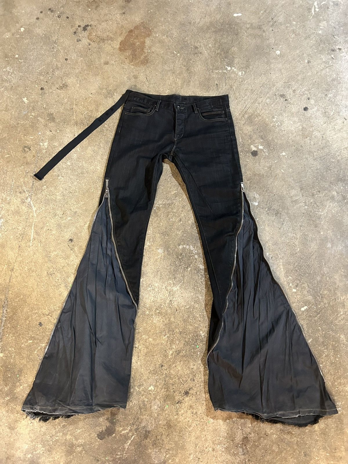 Rick Owens Spring/Summer 09 ‘Strutter’ “Banana Cuts” Size US 31 - 3 Thumbnail