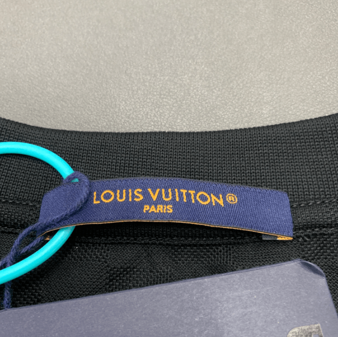 Louis Vuitton Louis Vuitton Short-sleeve T-shirt M0EU Size US M / EU 48-50 / 2 - 4 Thumbnail