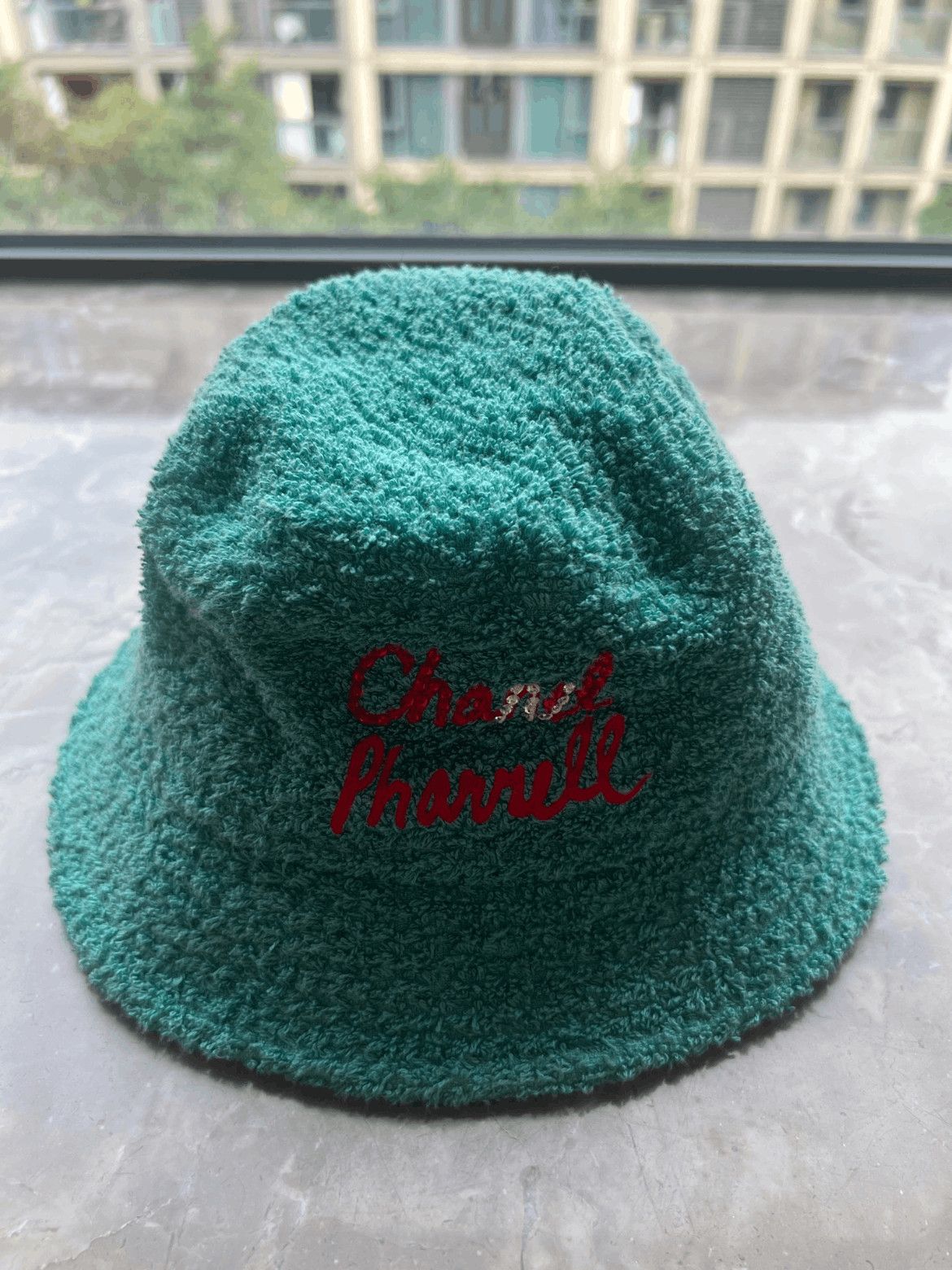Chanel Chanel X Pharrell bucket hat Size ONE SIZE - 2 Thumbnail