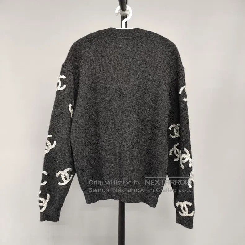Chanel Chanel Black logo printed sequin coat Size XS / US 0-2 / IT 36-38 - 2 Thumbnail