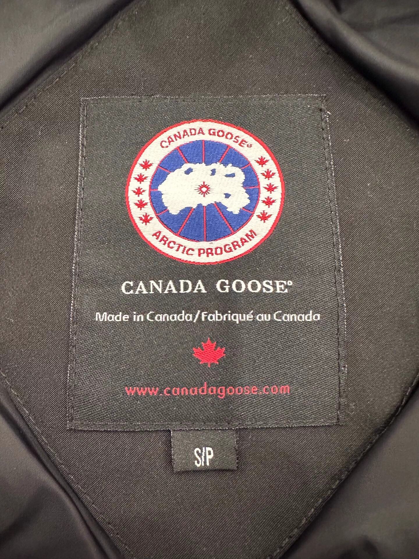 Canada Goose Canada Goose Sherbrooke Women's Black Long Red Logo S Size S / US 4 / IT 40 - 5 Thumbnail