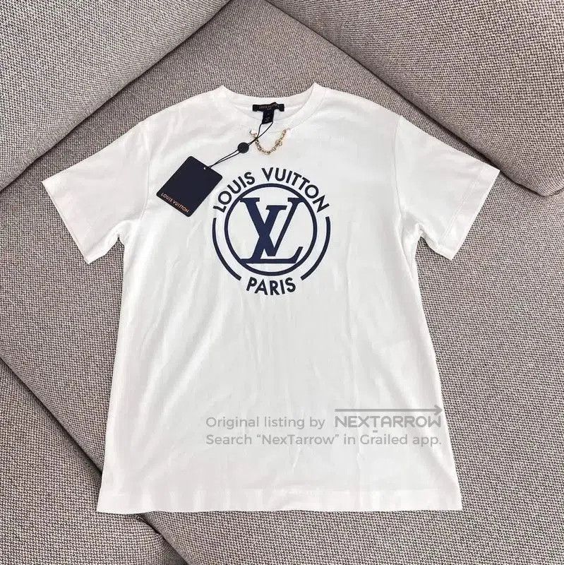 Louis Vuitton Louis Vuitton White T. Size M / US 6-8 / IT 42-44 - 1 Thumbnail