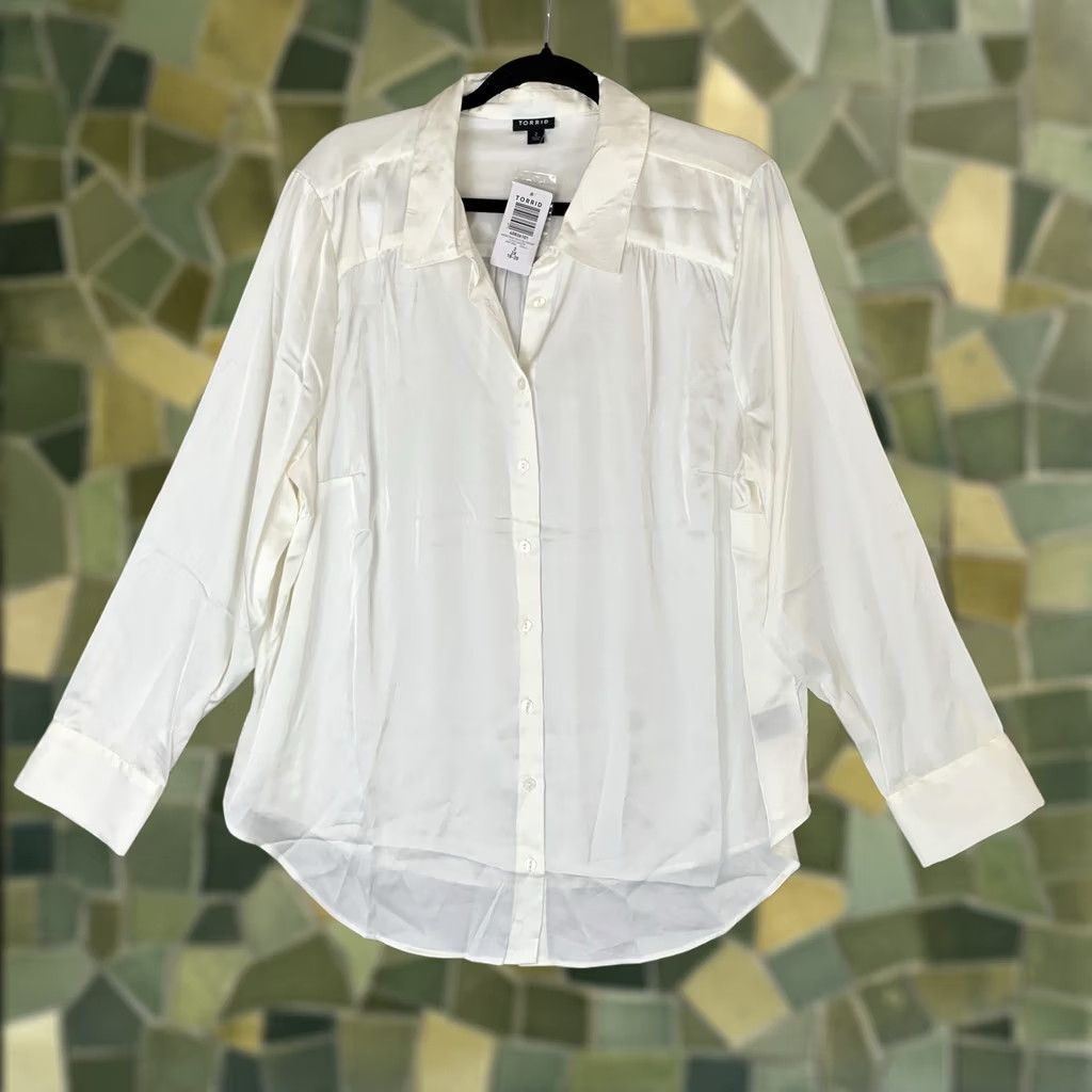 Torrid Torrid Shirt Women Plus Size 2X White Madison Satin Long Sleeves Button Up NWT Size XXL / US 16-18 / IT 52-54 - 1 Thumbnail