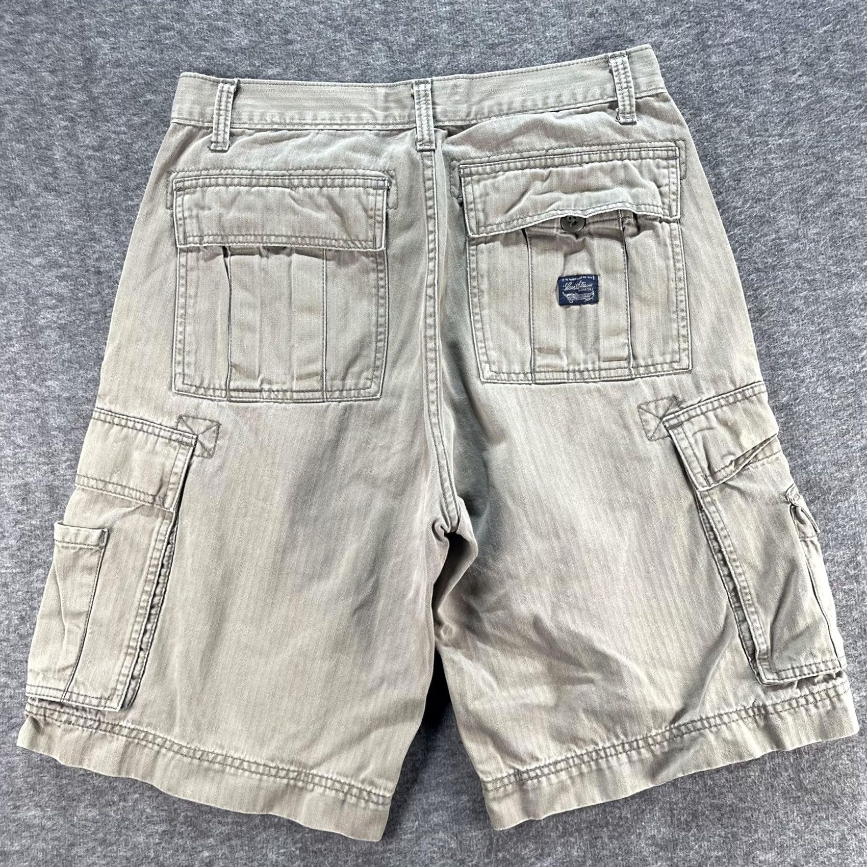 Levi's VTG Levi Strauss Signature Shorts Cargo Mens 29 Khaki Cotton Herringbone Utility Casual Front Pockets Belt Loops 11in Inseam Mens Size US 29 - 2 Thumbnail