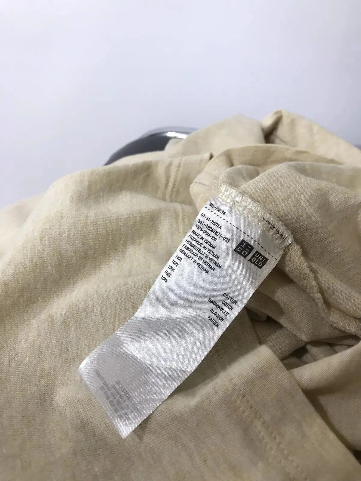 Japanese Brand × Uniqlo Uniqlo long sleeve t-shirt size L Size US L / EU 52-54 / 3 - 4 Thumbnail