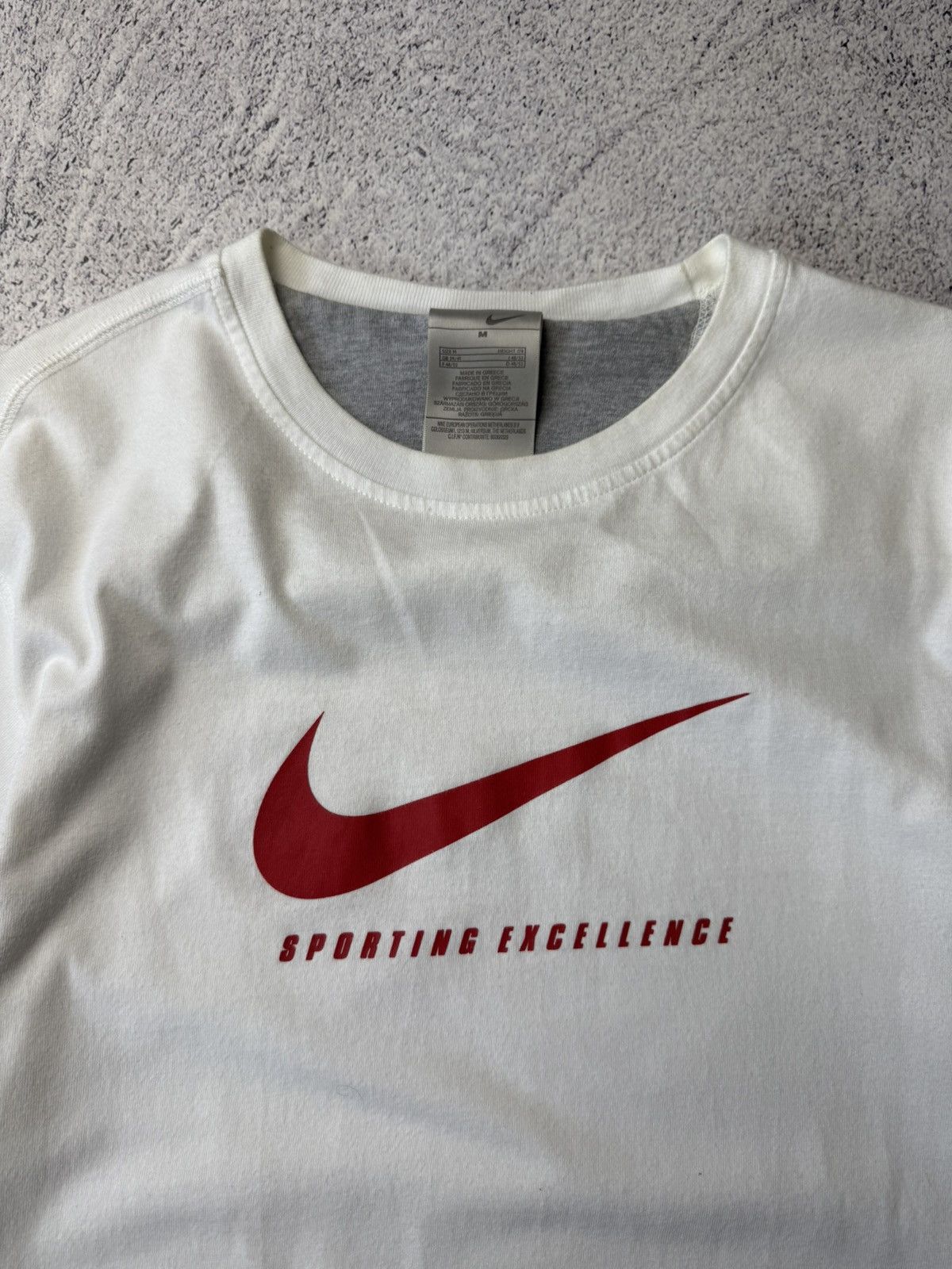 Nike Nike Vintage 90s Faded Big Swoosh Center Logo Tee Shirt Size US M / EU 48-50 / 2 - 9 Thumbnail