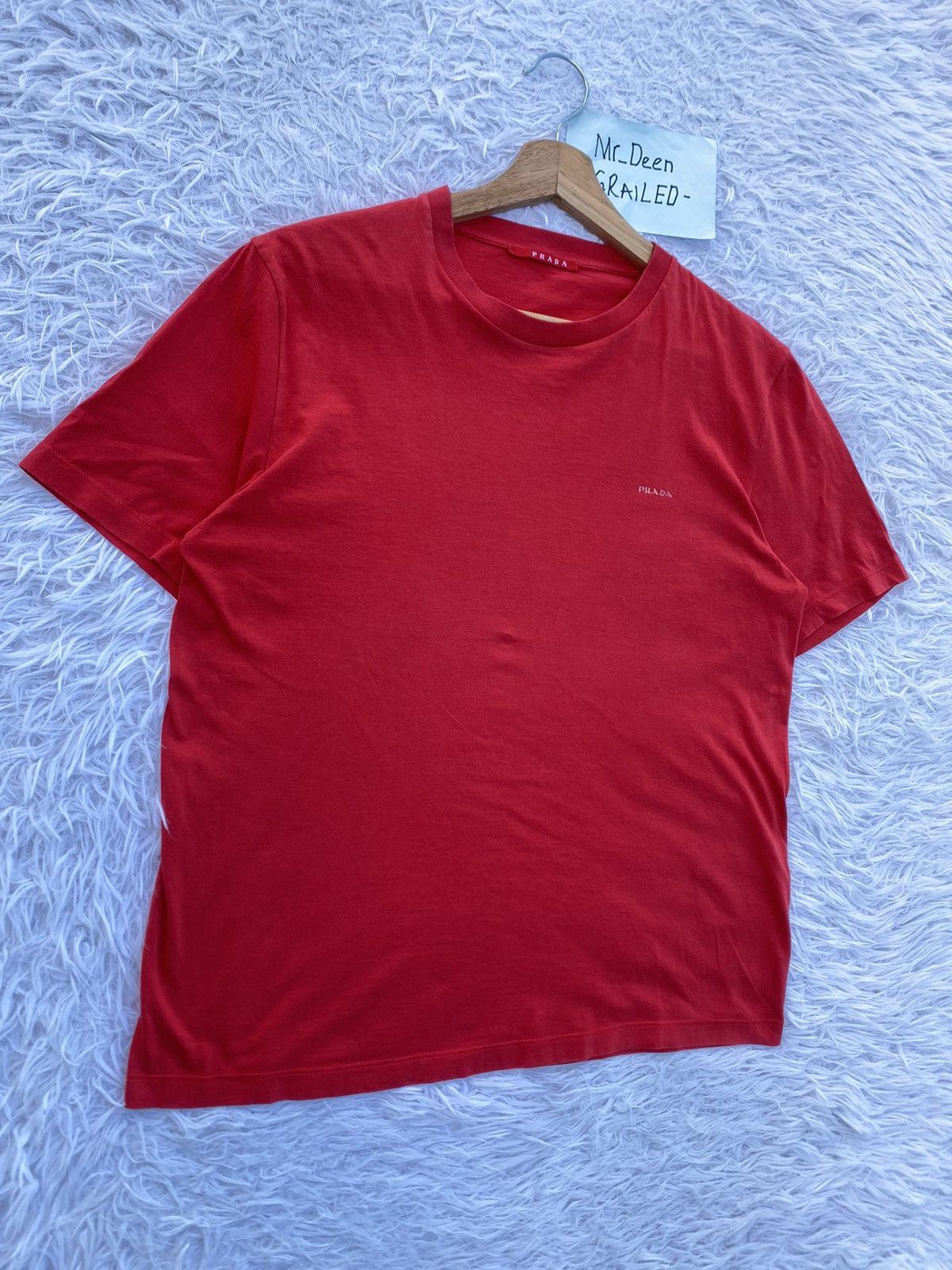 Prada Rare Vintage Prada Small Logo Red Tshirt Size US S / EU 44-46 / 1 - 2 Thumbnail