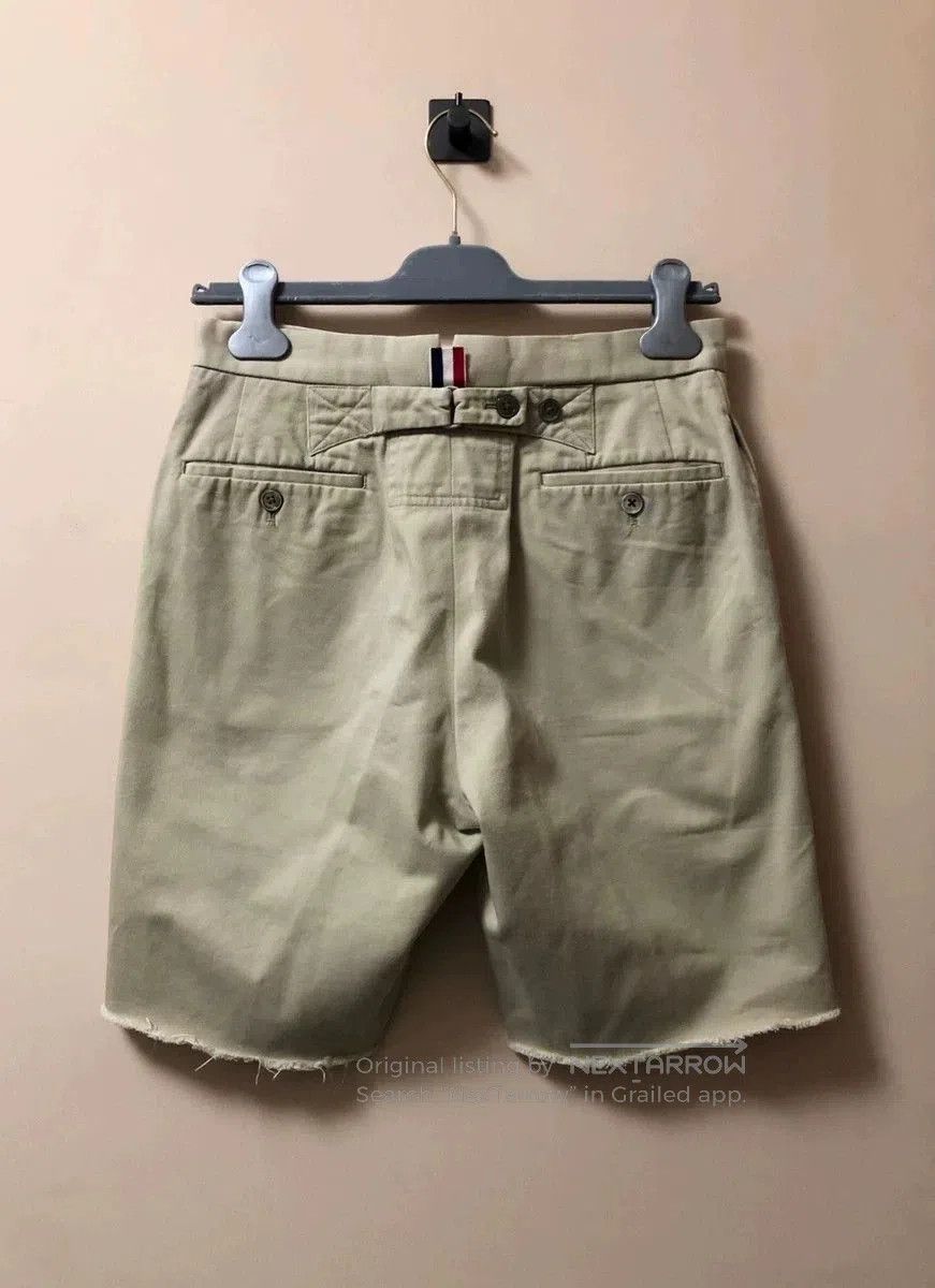 Thom Browne Thom Browne Khaki Men's Shorts. Size US 26 / EU 42 - 2 Thumbnail