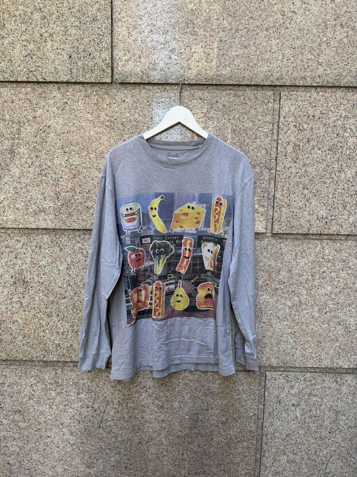 Palace longsleeve grey fruits L