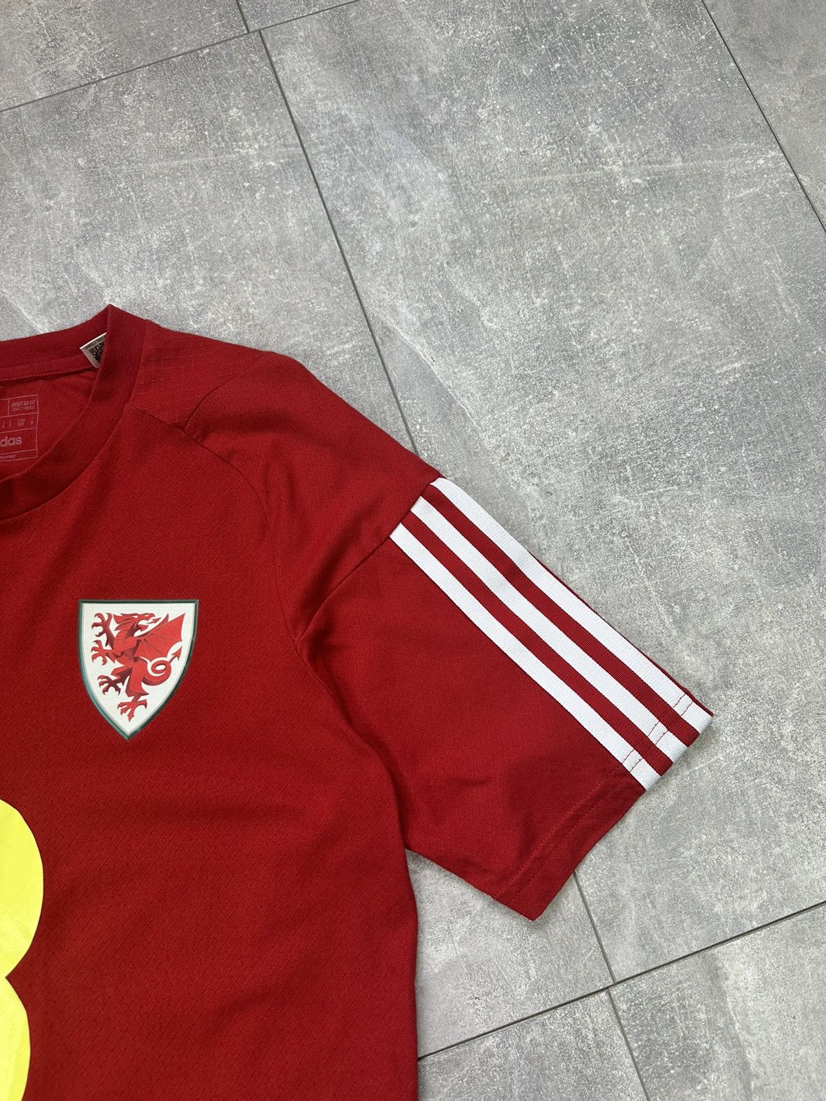 Vintage Men’s Adidas Wales home soccer Jersey Size US S / EU 44-46 / 1 - 2 Thumbnail