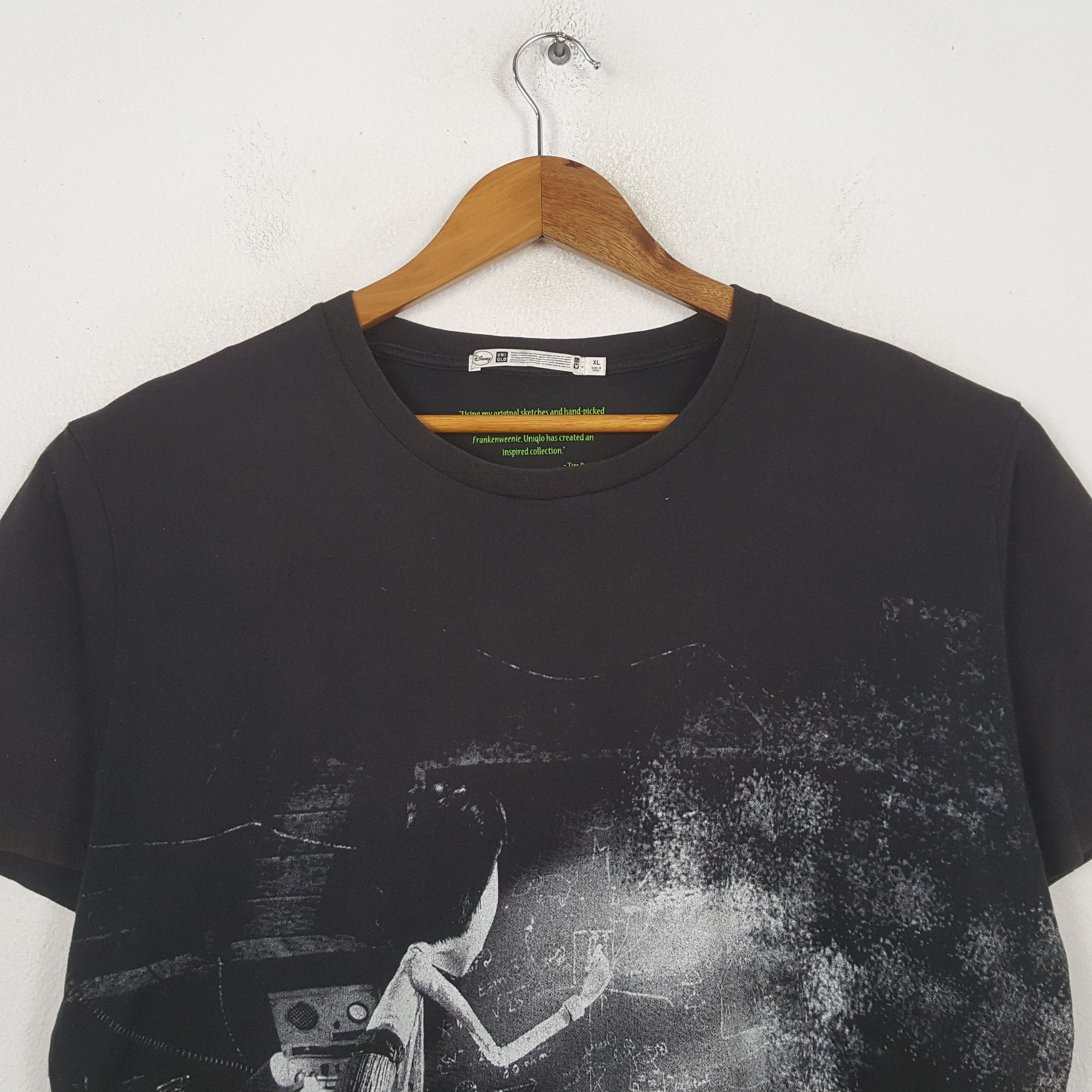 Uniqlo Vintage Frankensweenie Animation Sci-Fi Horror T-shirt RR26 Size US XL / EU 56 / 4 - 2 Thumbnail