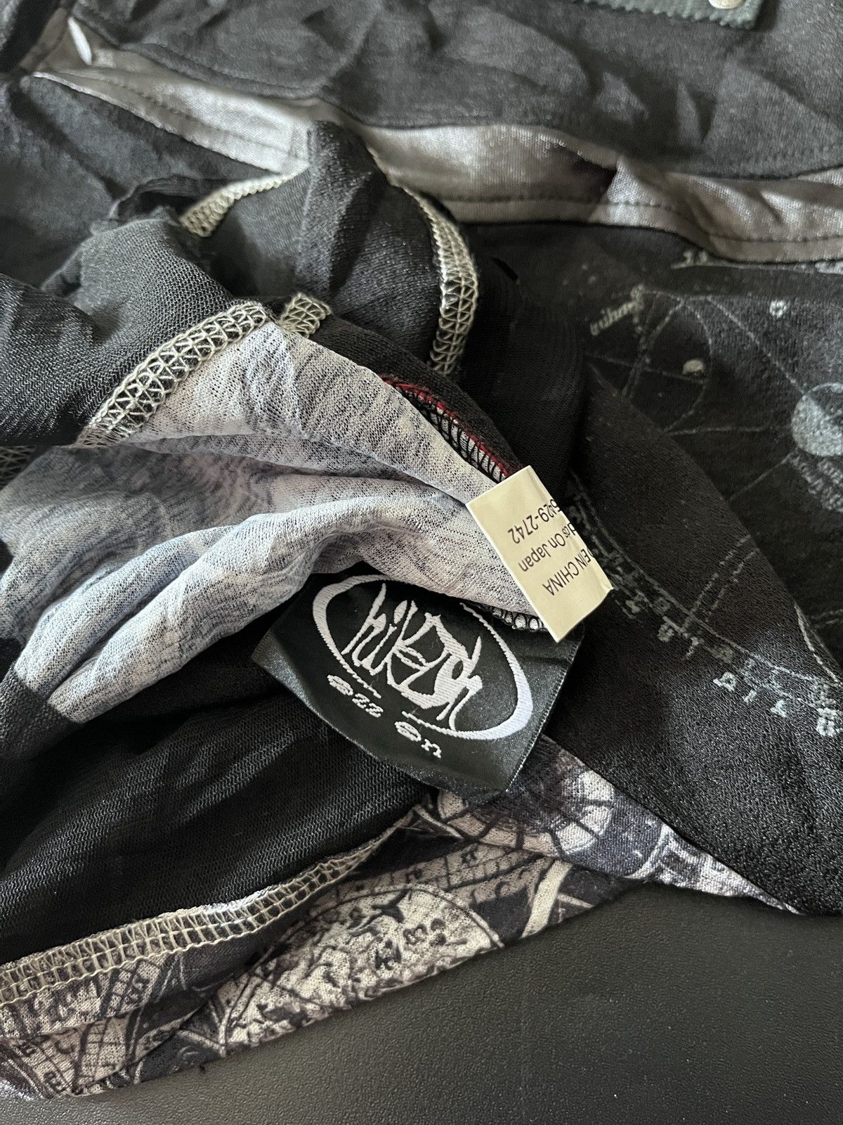 Japanese Brand Ozz On mesh tatto Cross jpg Style Size US XS / EU 42 / 0 - 10 Thumbnail