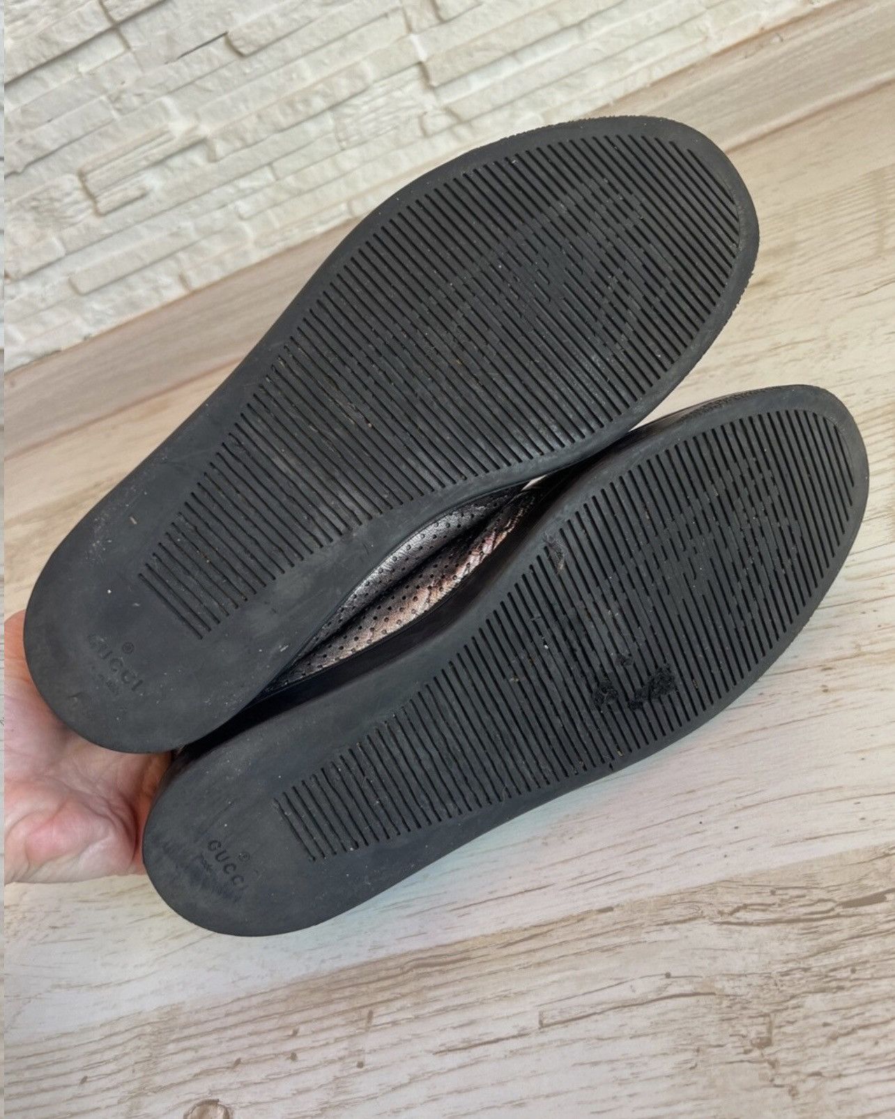 Gucci Gucci Metallic Leather Sneakers – Size 7 Size US 8 / EU 41 - 12 Thumbnail
