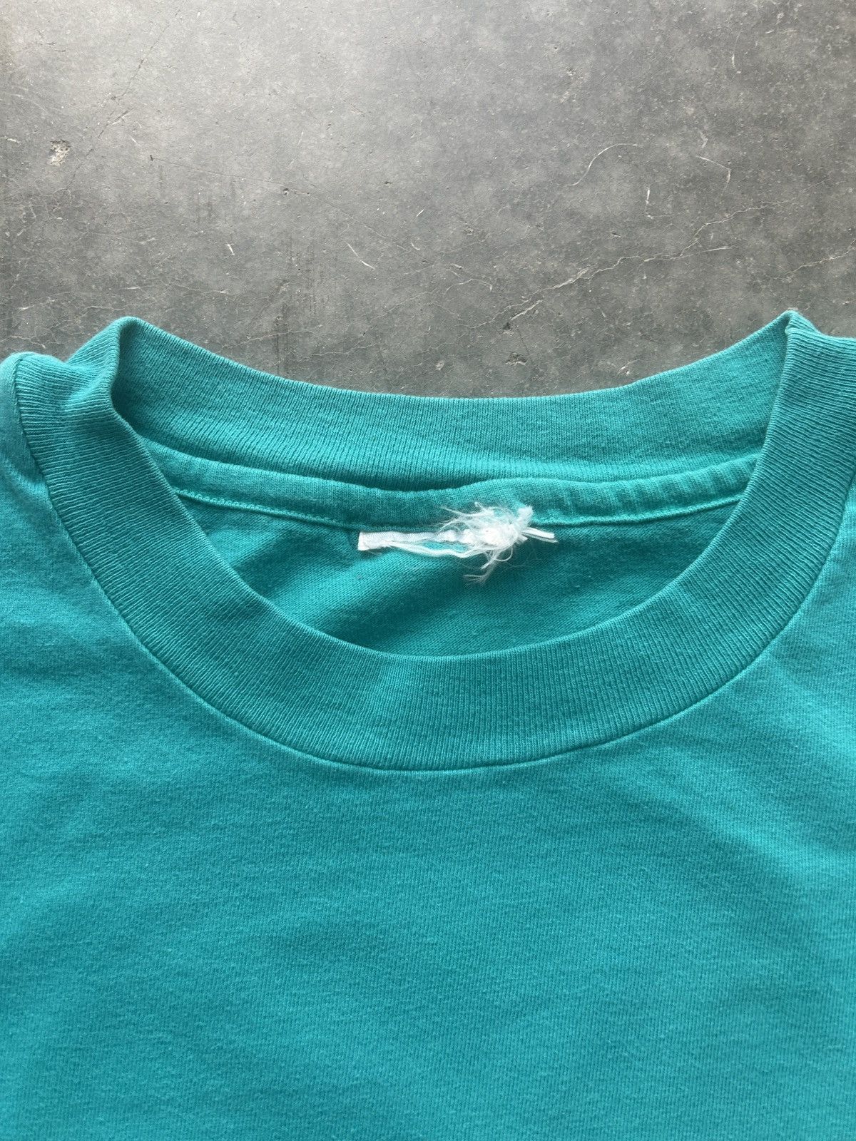 Vintage Vintage 90s Greenpeace Four Winds Maui Graphic Tee Size US XL / EU 56 / 4 - 5 Thumbnail