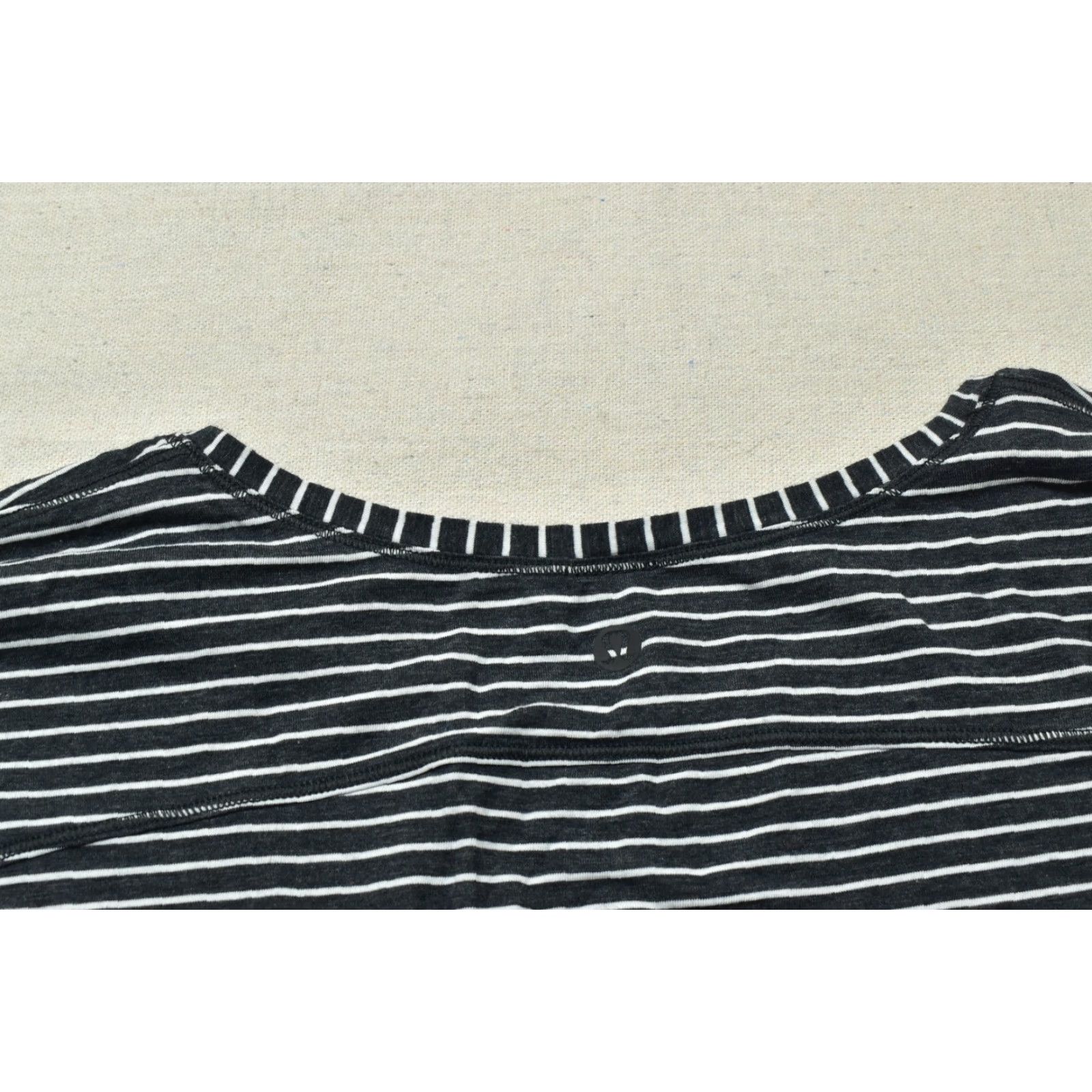 Lululemon VINTAGE? No. Size XL / US 12-14 / IT 48-50 - 7 Thumbnail