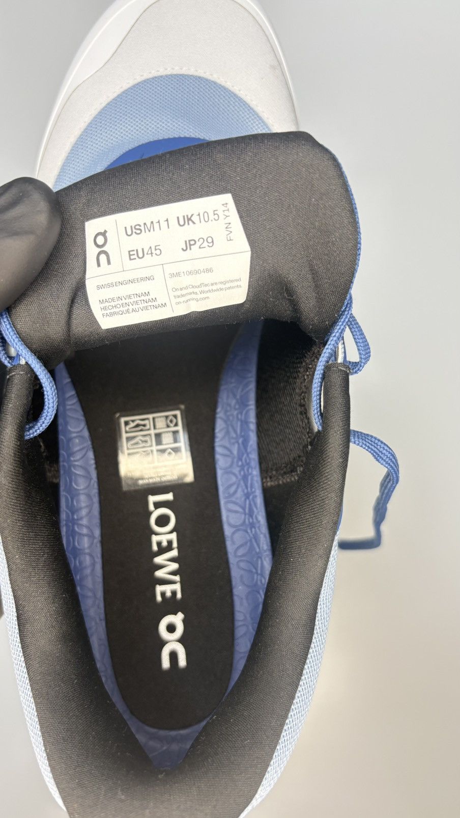 Loewe × On Loewe x On Running Cloudtilt Blue White Size US 11 / EU 44 - 23 Thumbnail