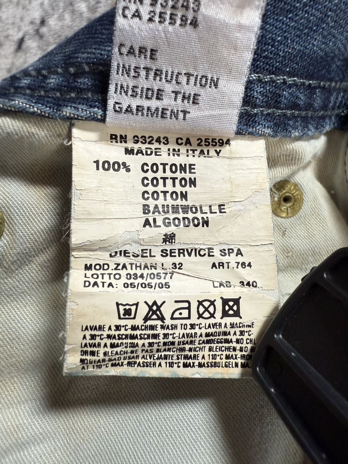 Diesel Diesel Fade Wash Zatiny Flared Jeans Italy Made Size US 34 / EU 50 - 25 Thumbnail