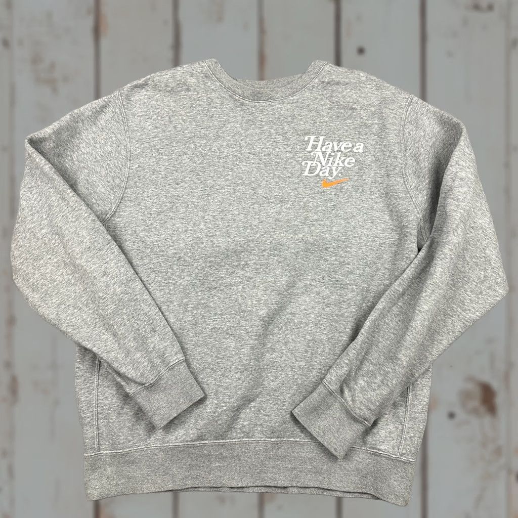 Nike Nike Sweatshirt Men Medium Gray Have A Nike Day Crew Neck Pullover Sweater M Size US M / EU 48-50 / 2 - 1 Thumbnail
