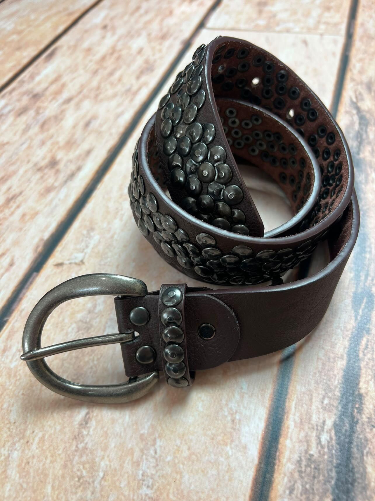 Vintage Leather Belt with rivets Size ONE SIZE - 2 Thumbnail