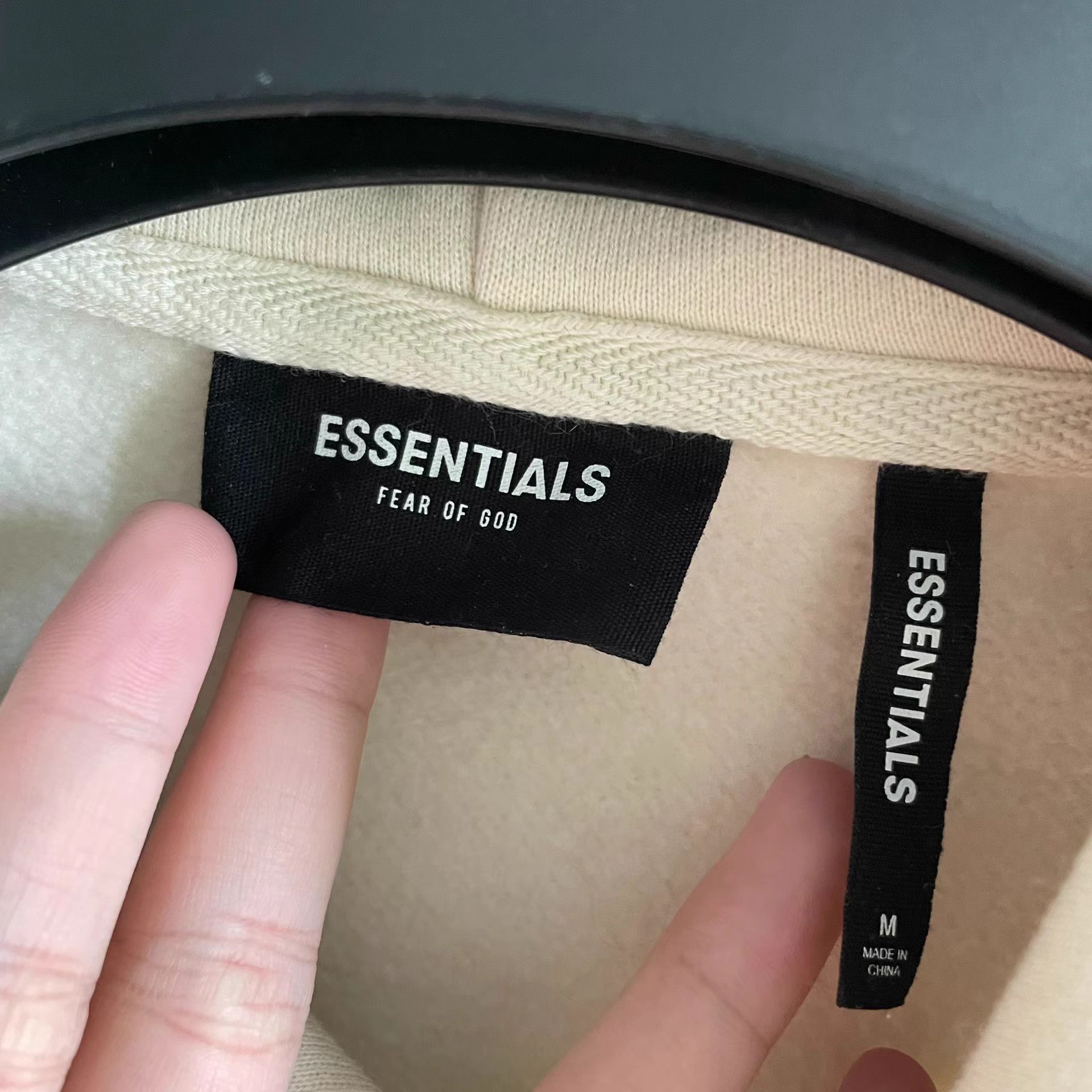 Essentials Essentials Off-White Hoodie Size M Size US M / EU 48-50 / 2 - 3 Thumbnail