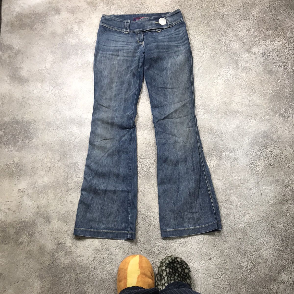 Vintage Vintage Y2K Flared Distressed Jeans Grunge Skate Boxy 29 Size 29" - 1 Thumbnail