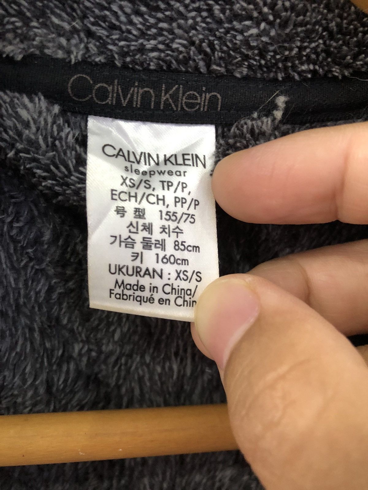 Calvin Klein Calvin Klein Plush Sleepwear Robe – XS/S (Unisex Fit) Size S / US 4 / IT 40 - 8 Thumbnail