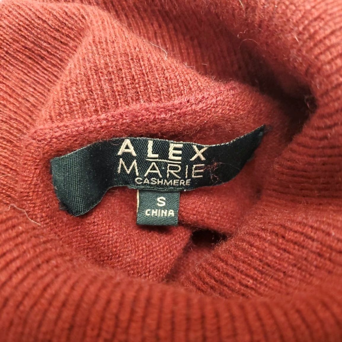Vintage Alex Marie Sweater Womens S Maroon 100% Cashmere Wool Turtle Neck Classic READ Cardigan Knit Long Sleeve Pockets Solid Casual Red 1990s Womens Size S / US 4 / IT 40 - 7 Thumbnail