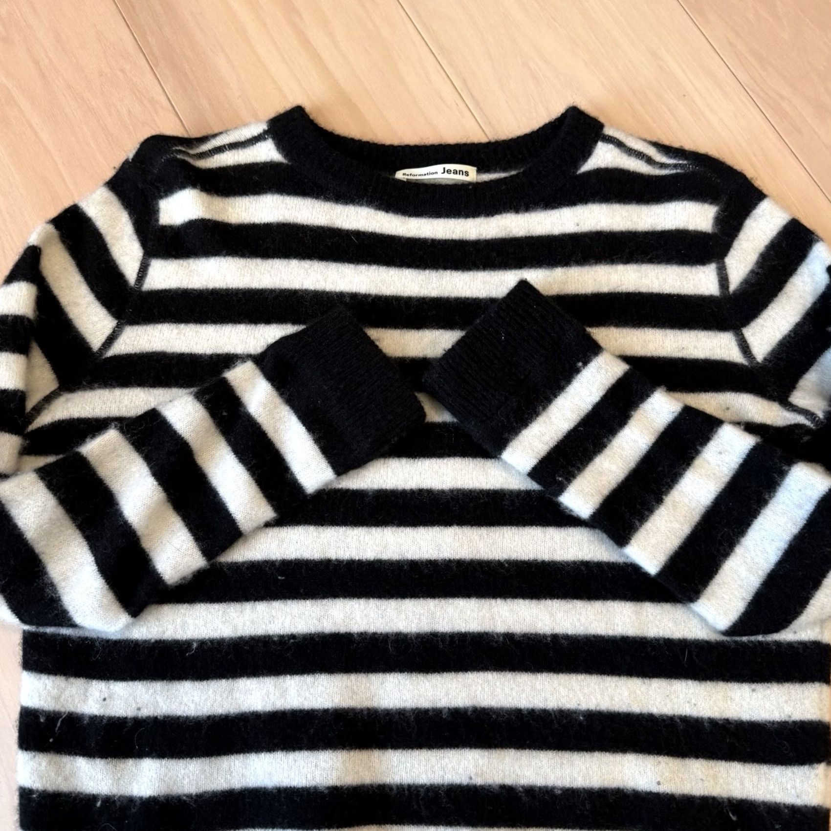 Reformation Reformation Sweater Women's S Black White Striped Cashmere Knit Pullover Logo Long Sleeve Winter Fall Spring Designer New York Size S / US 4 / IT 40 - 5 Thumbnail