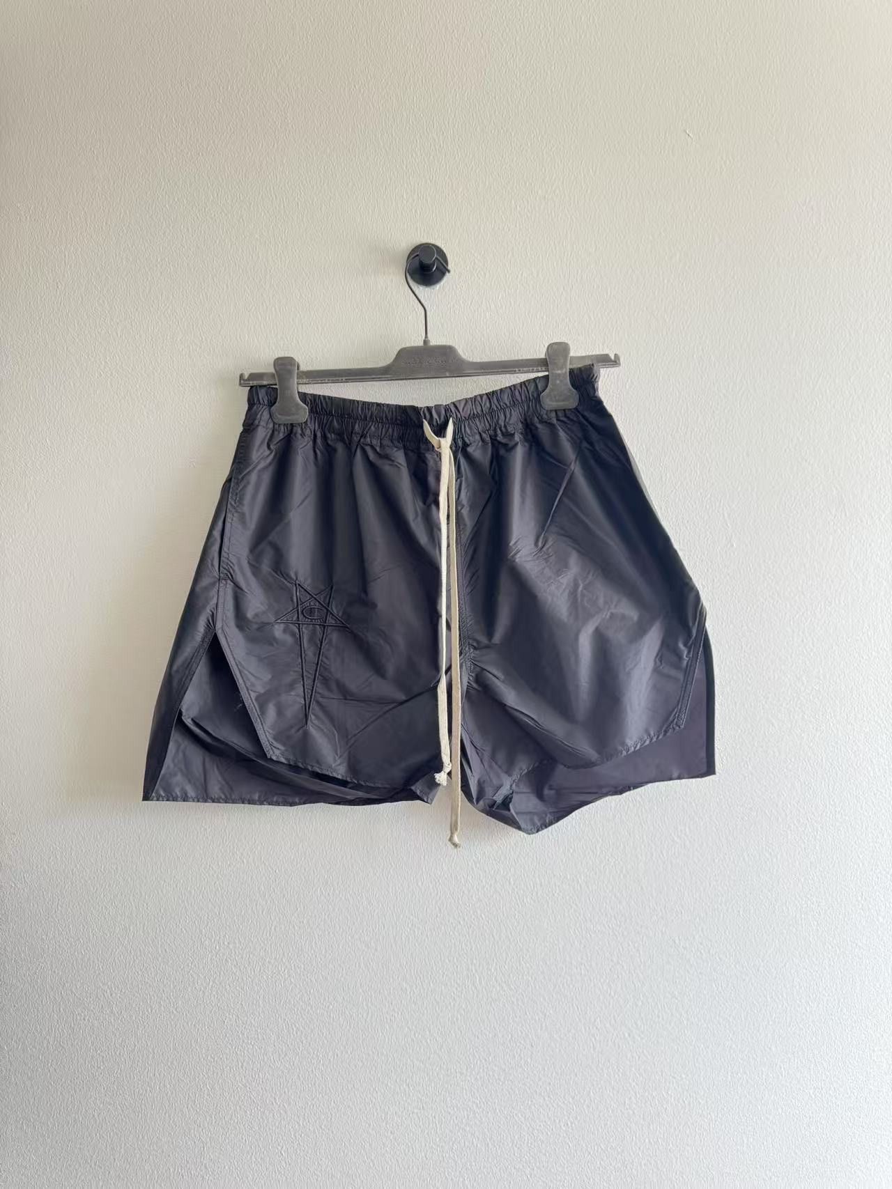 Champion × Rick Owens Rick Owens x Champion- Dolphin Shorts Size US 34 / EU 50 - 1 Thumbnail