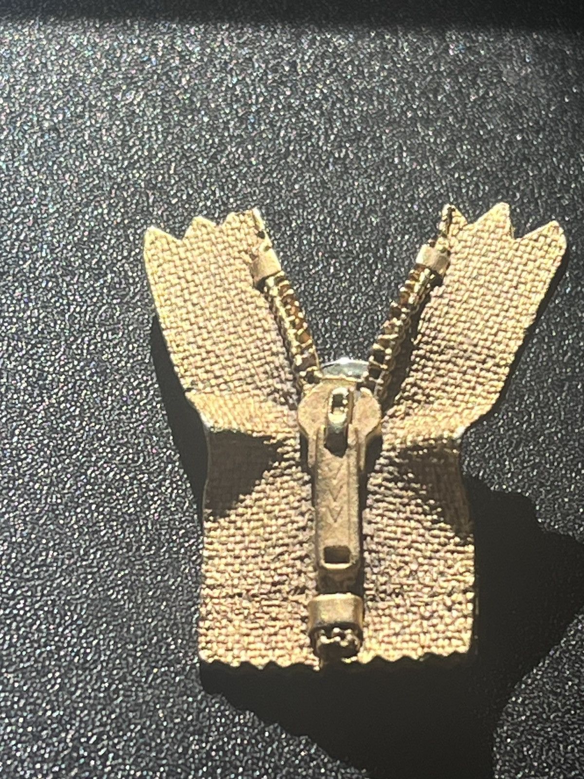 Other Vintage Brass Zipper Novelty Lapel Pin Size ONE SIZE - 1 Thumbnail