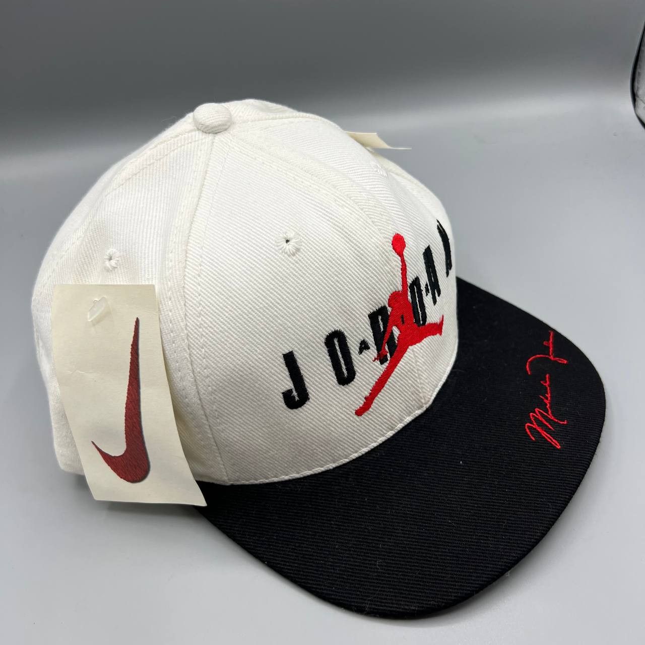 Nike Vintage Air Jordan Hat Men Nike Snap Back Cap with Signature Size ONE SIZE - 3 Thumbnail