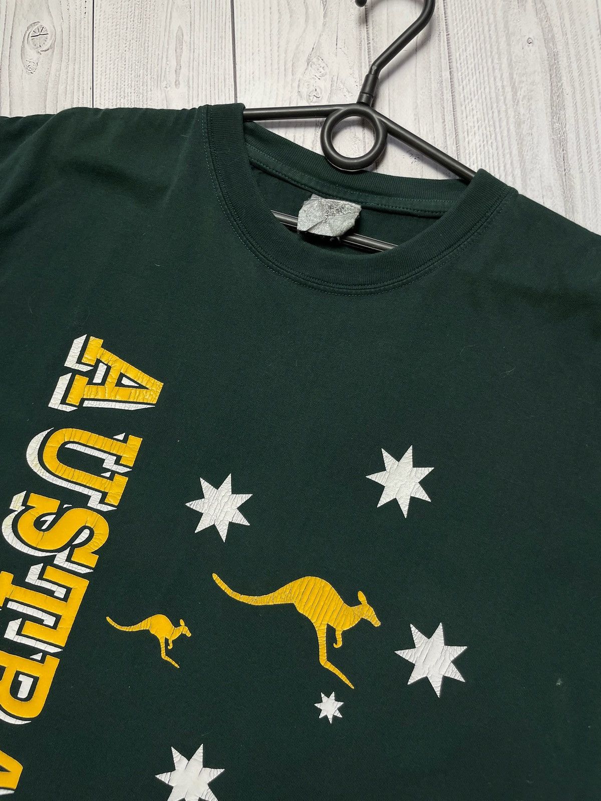 Vintage Vintage Australia soccer tee green size M logo rare Size US M / EU 48-50 / 2 - 2 Thumbnail