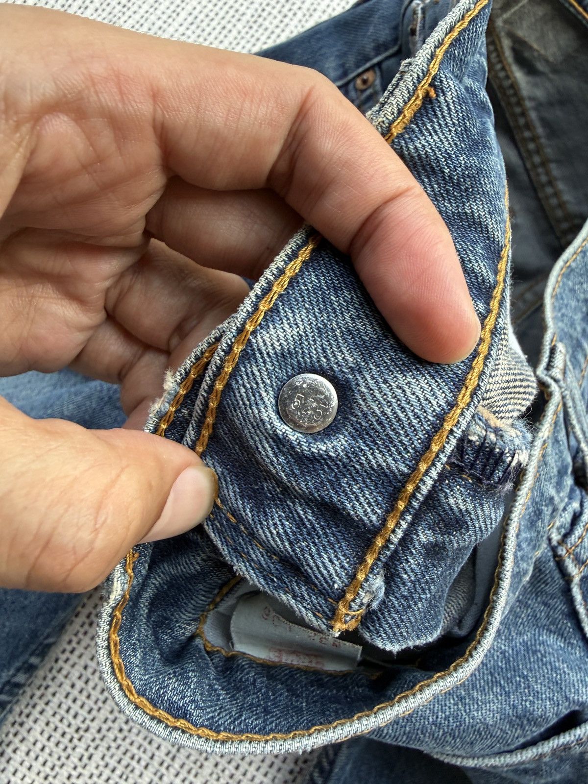 Levi's Vintage Clothing Vintage Levi’s 519 Jeans Made in USA Size US 32 / EU 48 - 10 Thumbnail