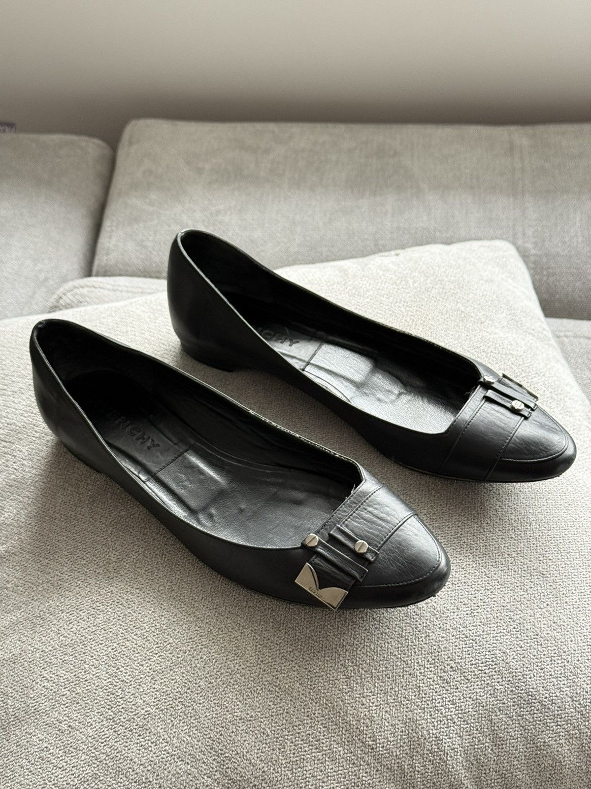 Givenchy Rare Givenchy Paris Black Leather Flat Ballet Shoes Sz 39,5 Size US 9.5 / IT 39.5 - 2 Thumbnail